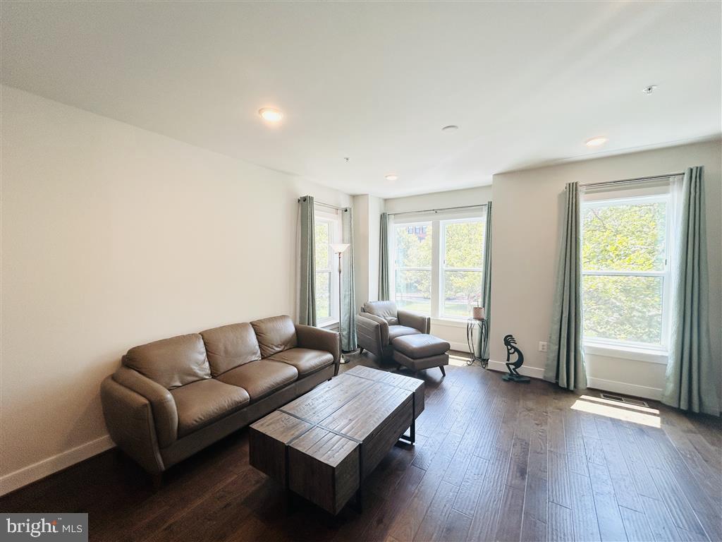 KING FARM - Residential