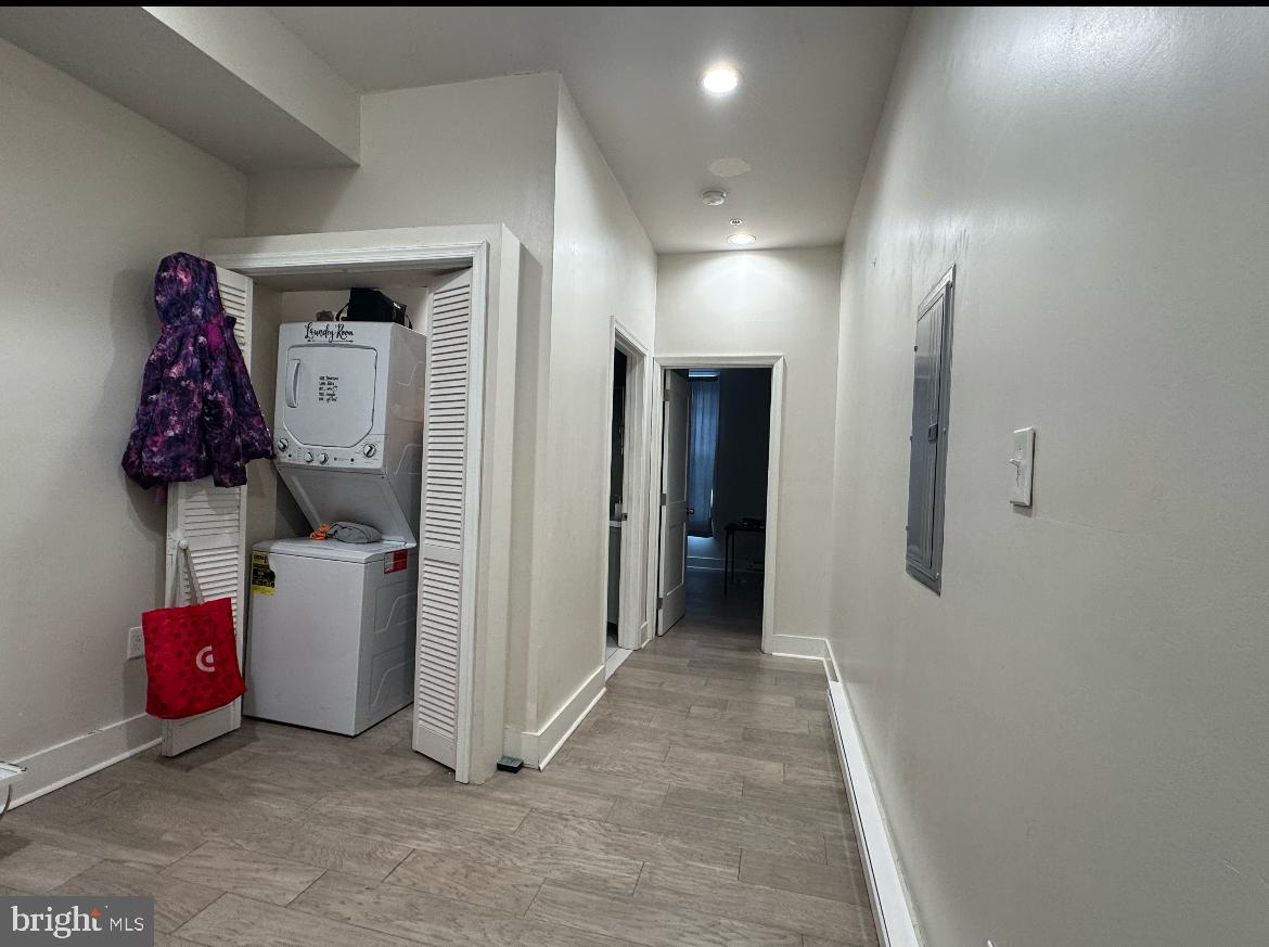 1906 W DIAMOND STREET 2