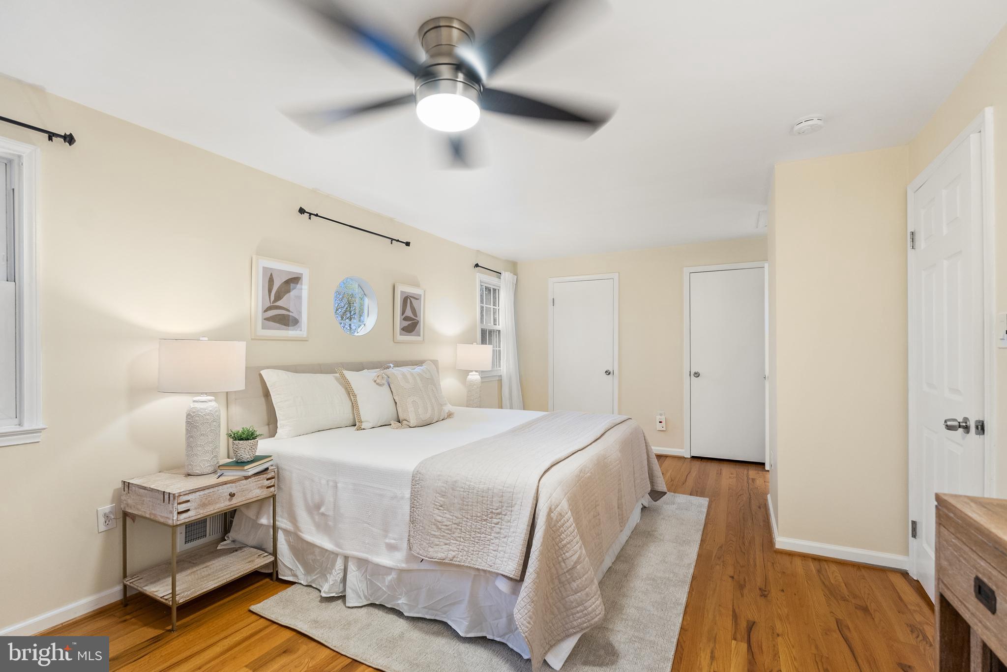 GREENWICH HILL - Residential