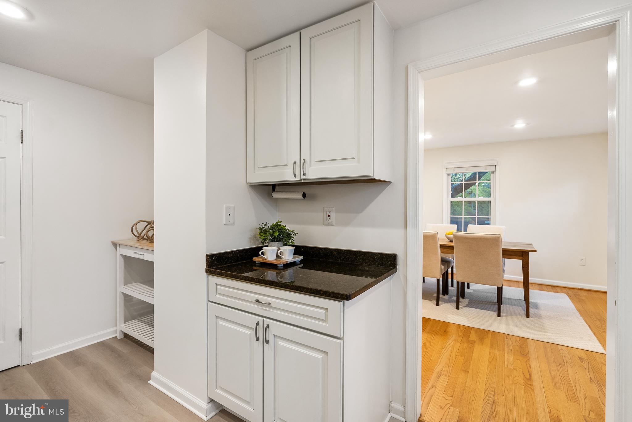 GREENWICH HILL - Residential