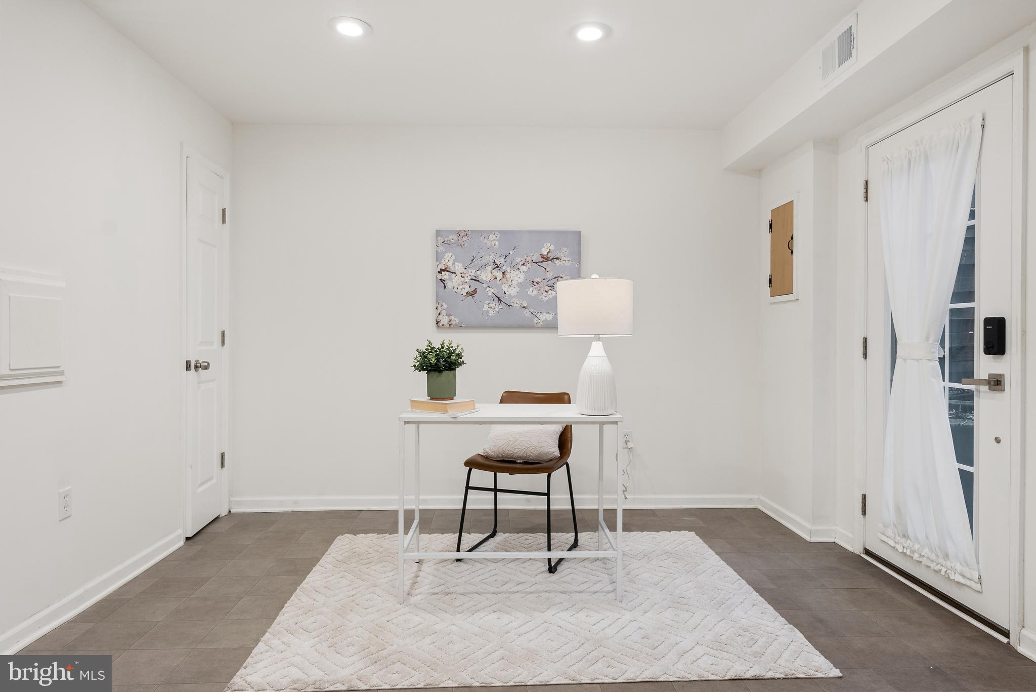 GREENWICH HILL - Residential