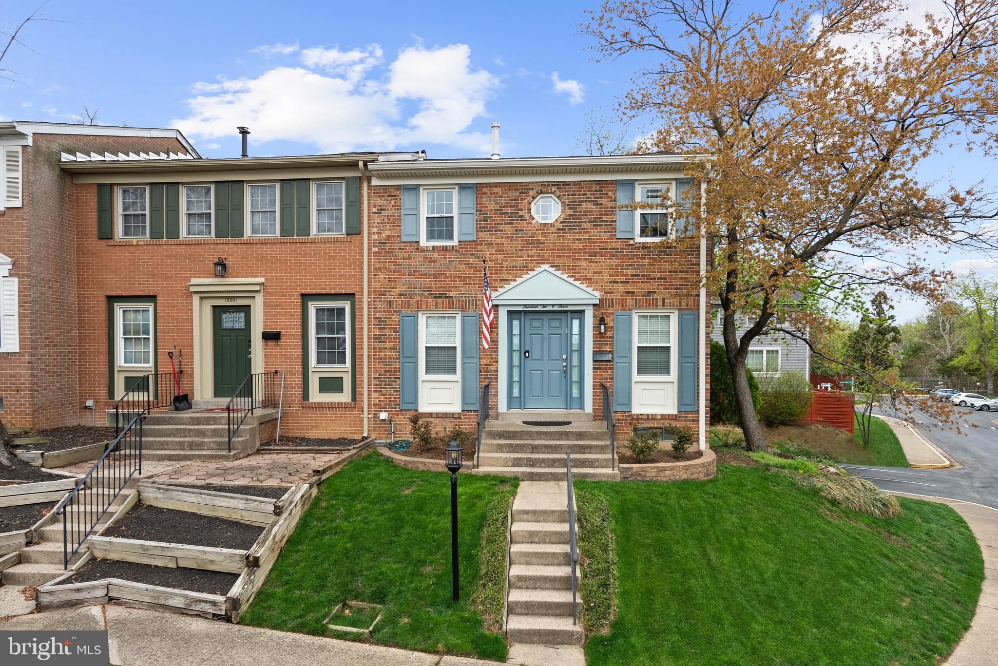 GREENWICH HILL - Residential