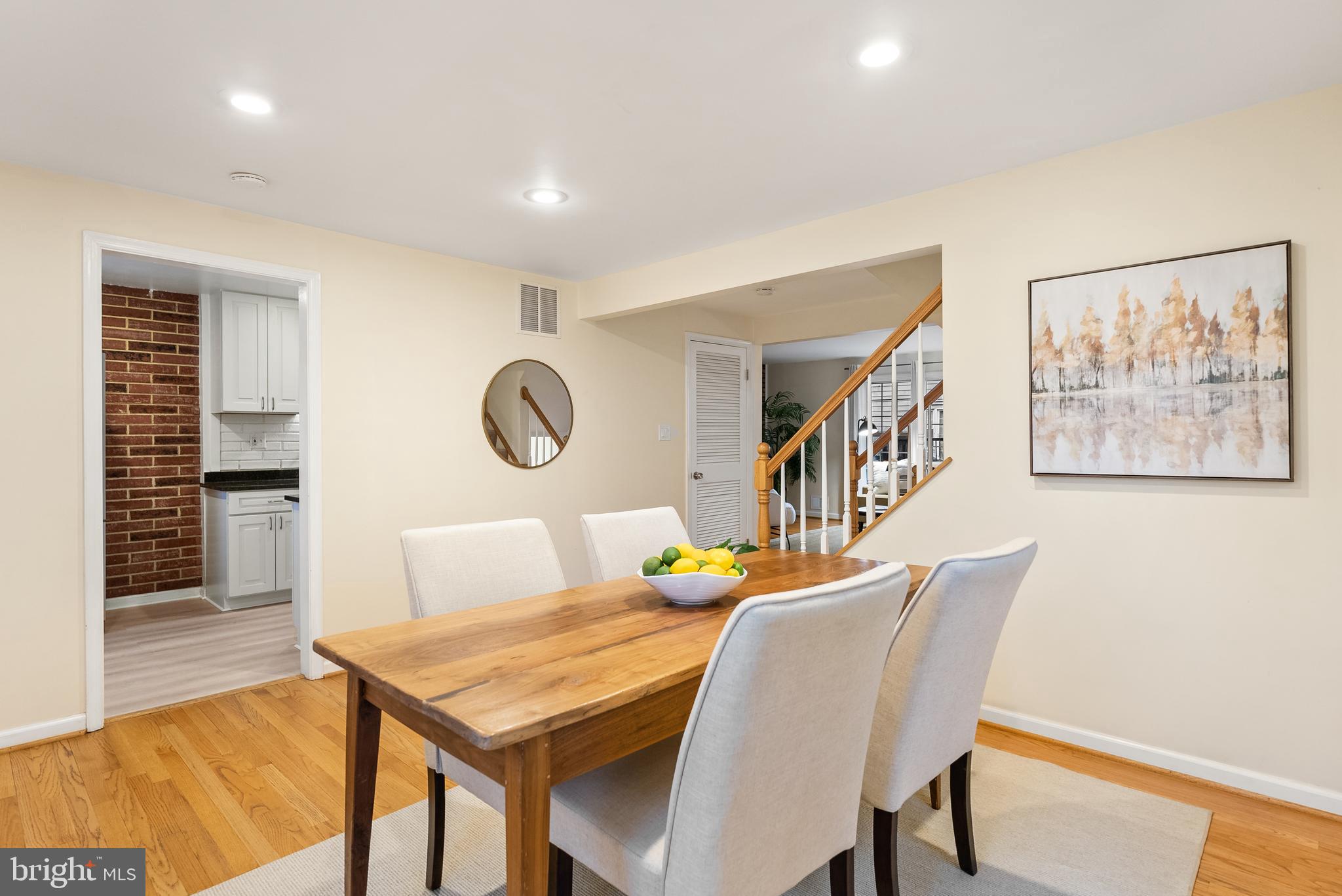 GREENWICH HILL - Residential