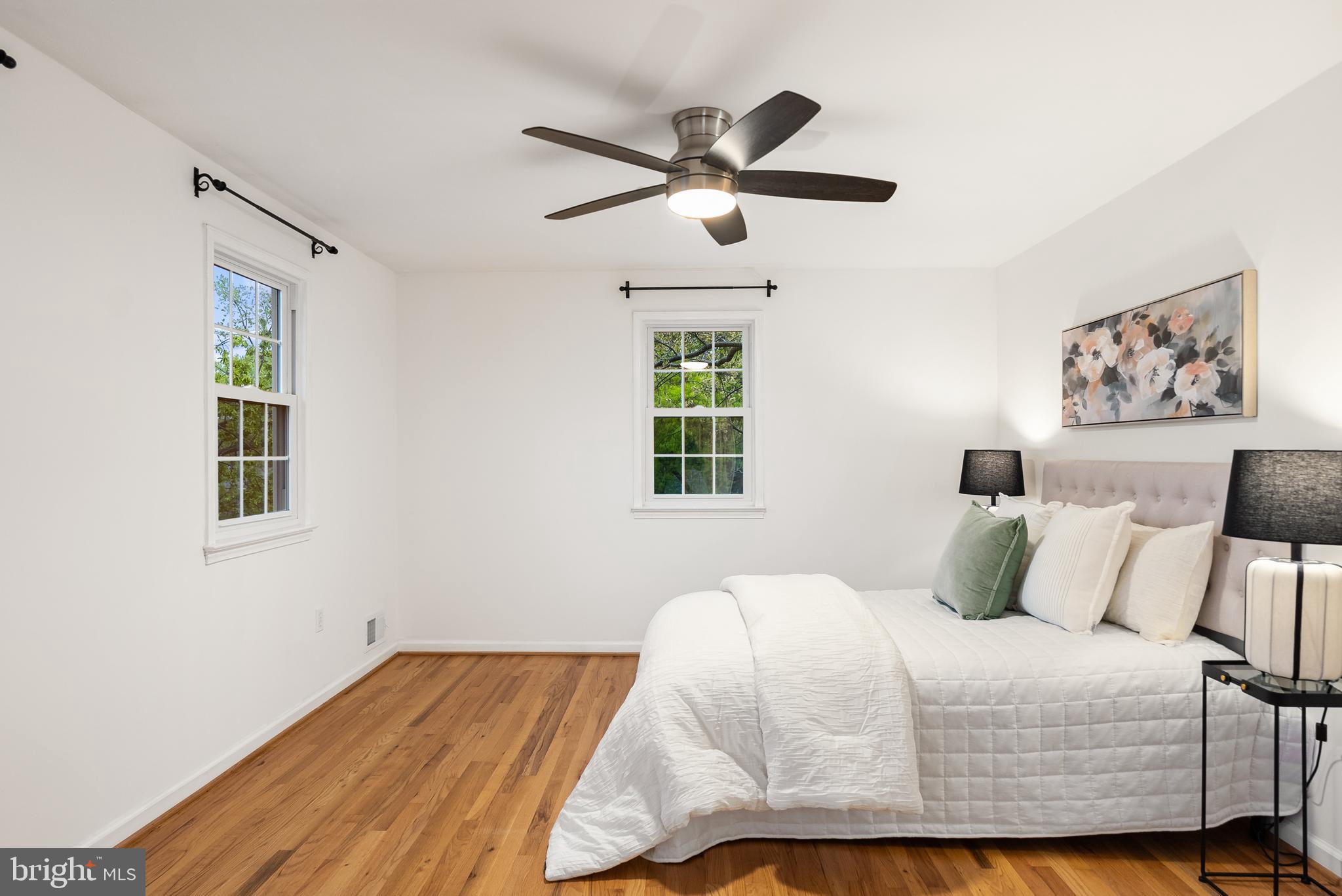 GREENWICH HILL - Residential