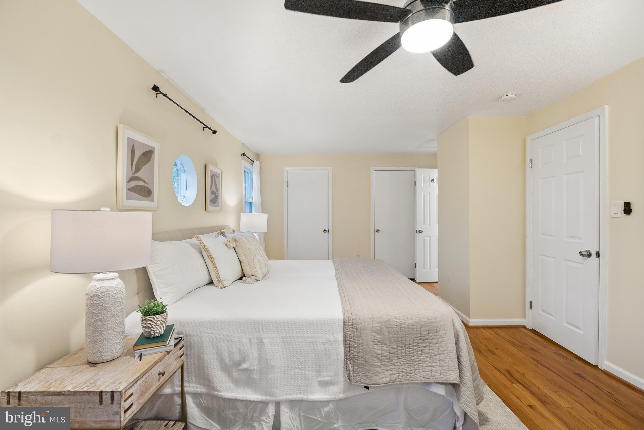 GREENWICH HILL - Residential