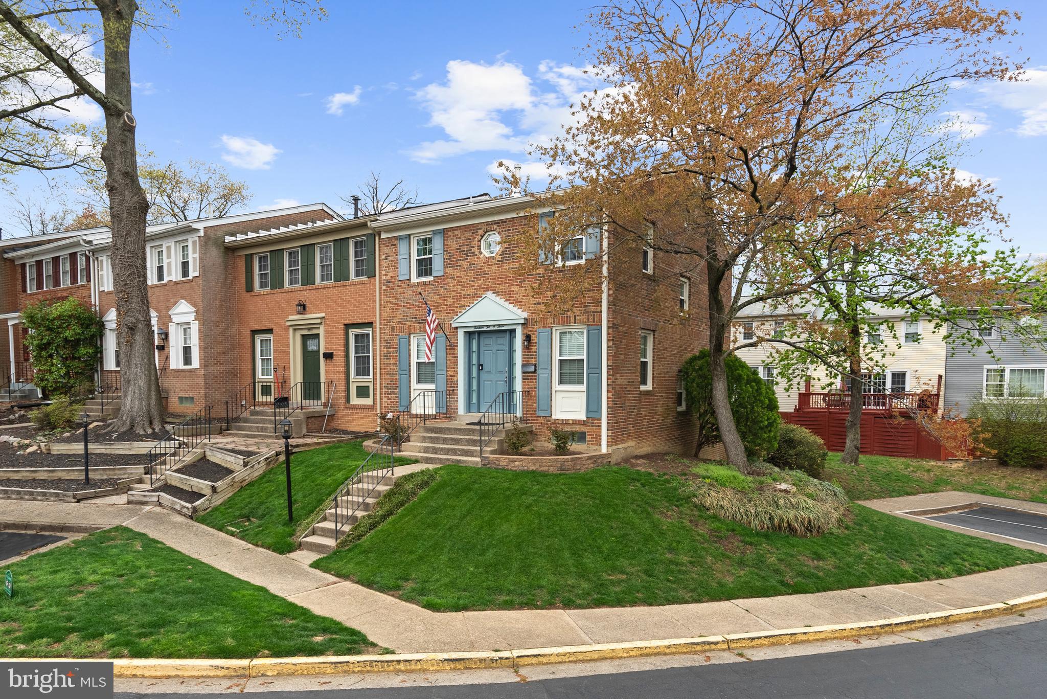 GREENWICH HILL - Residential