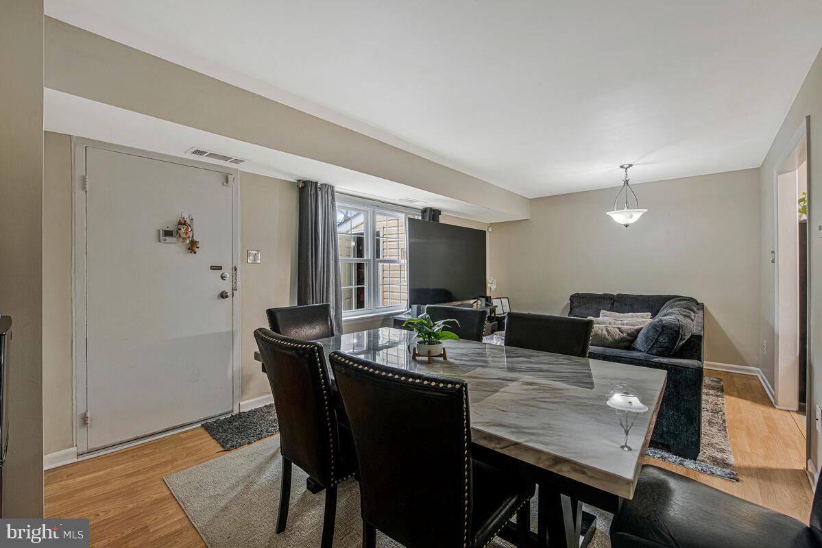 WHISKEY BOTTOM - Residential