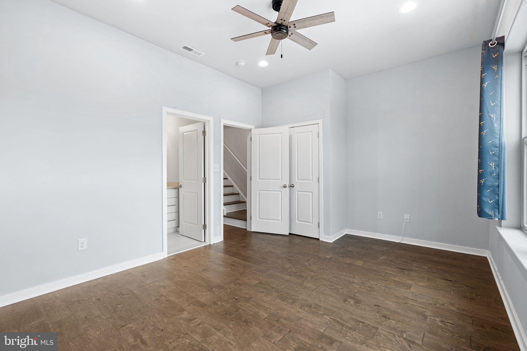 ROXBOROUGH - Residential