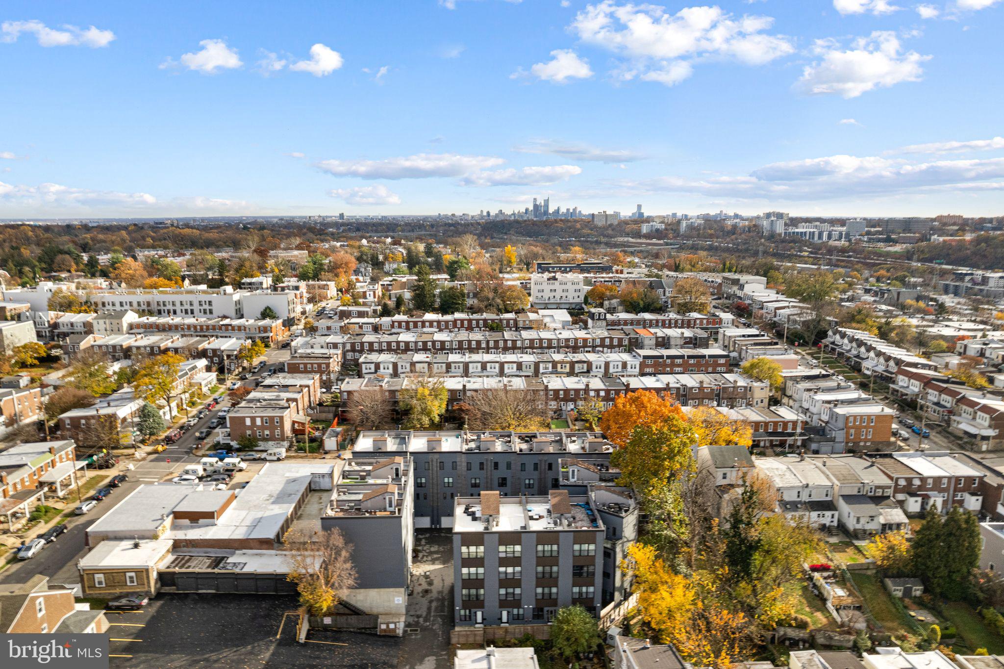 ROXBOROUGH - Residential