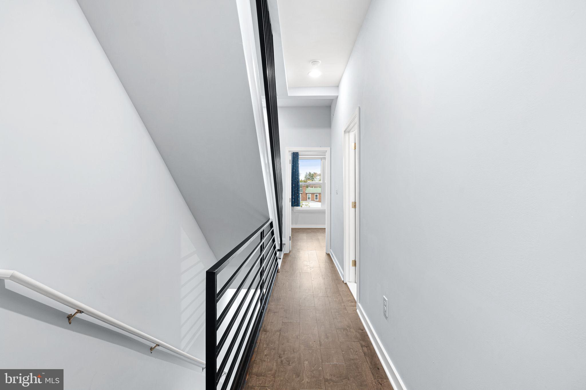 ROXBOROUGH - Residential