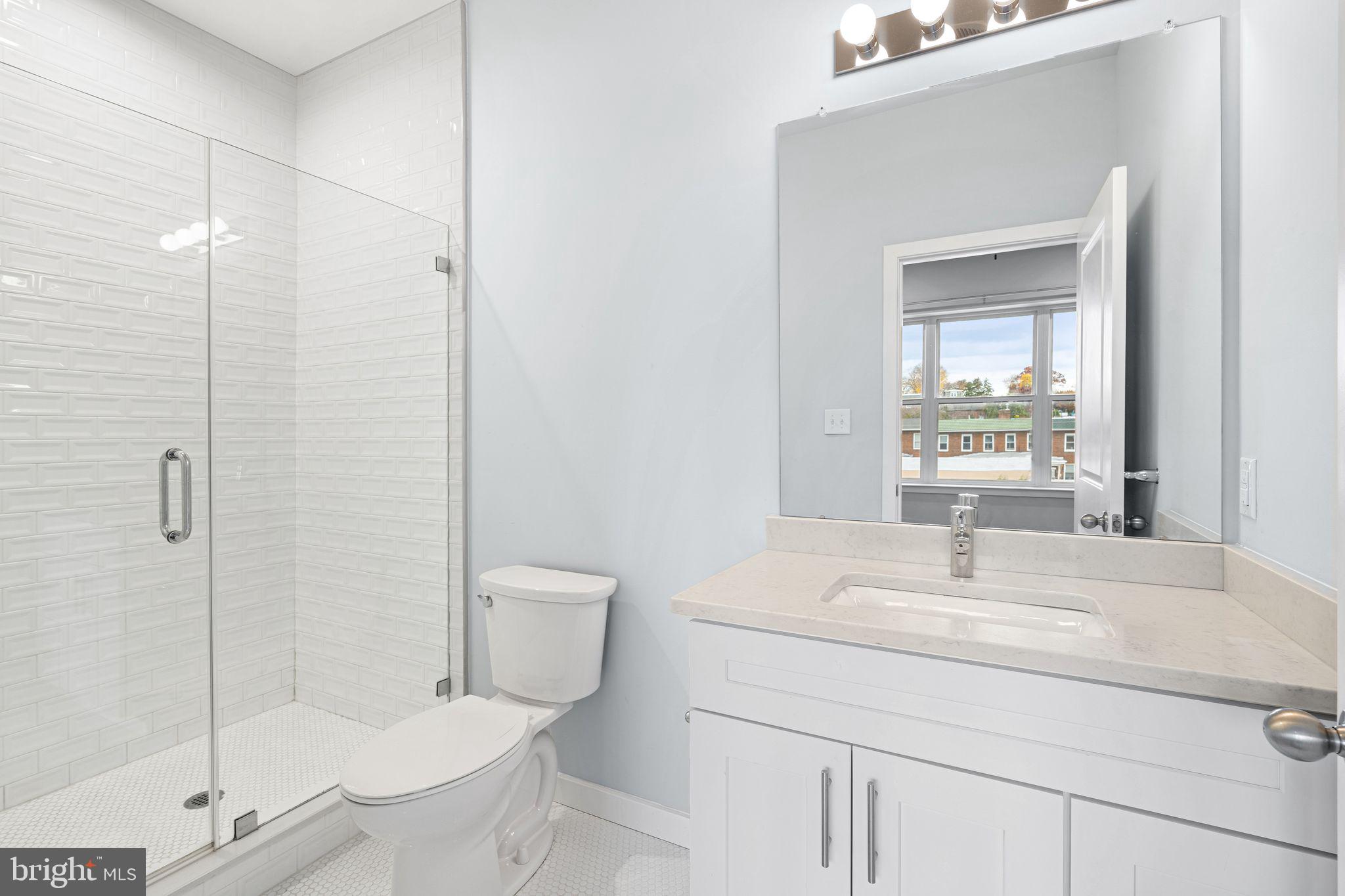 ROXBOROUGH - Residential