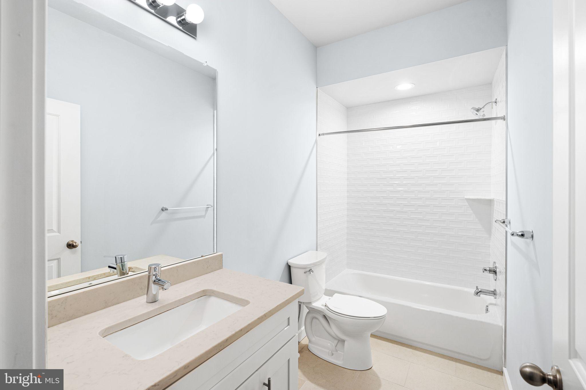 ROXBOROUGH - Residential