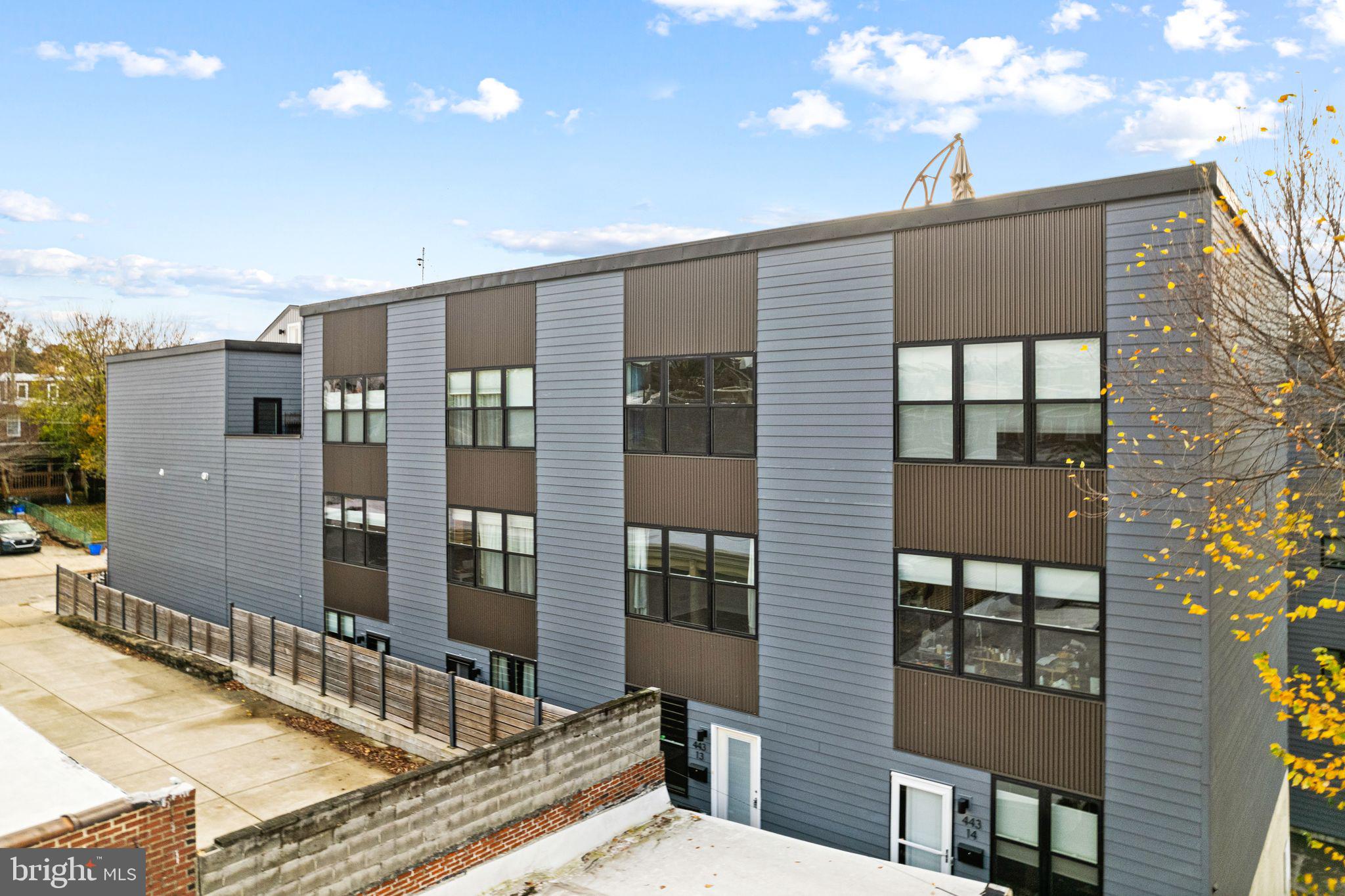 ROXBOROUGH - Residential