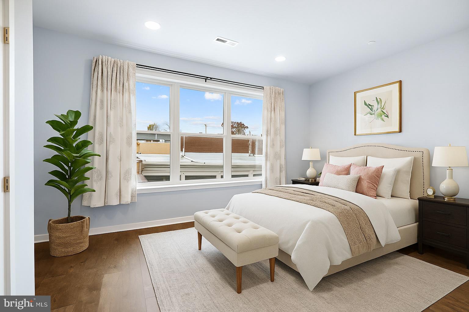 ROXBOROUGH - Residential