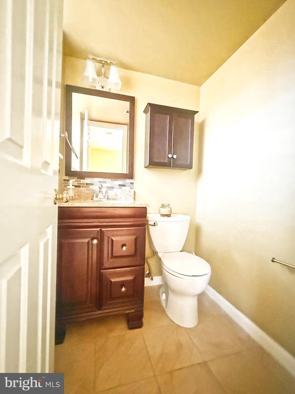 DERWOOD STATION - Residential Lease