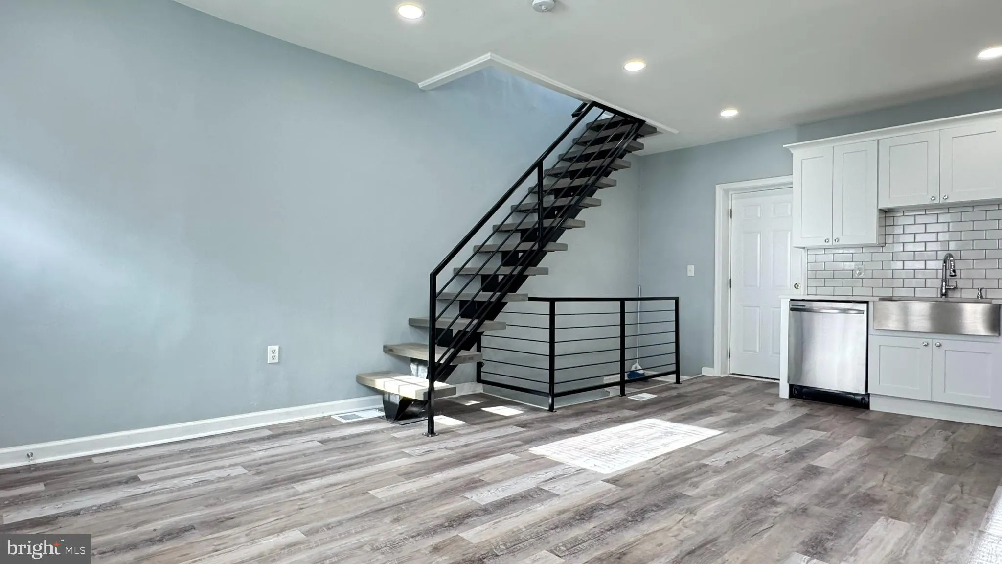 Philadelphia, Pennsylvania 19122, United States, 2 Bedrooms Bedrooms, ,1 BathroomBathrooms,Residential,Active,249454