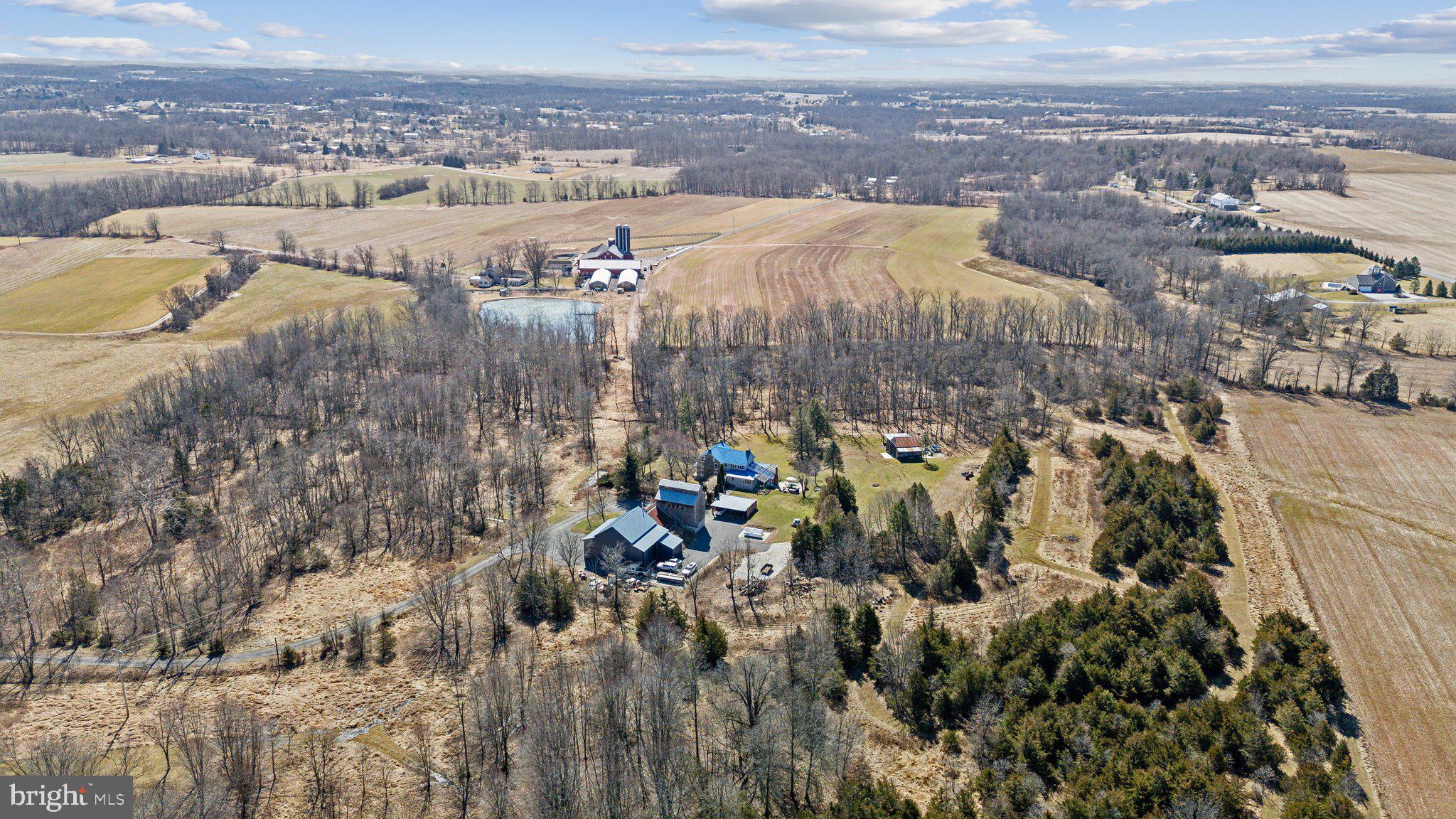 464 LOCUST LANE