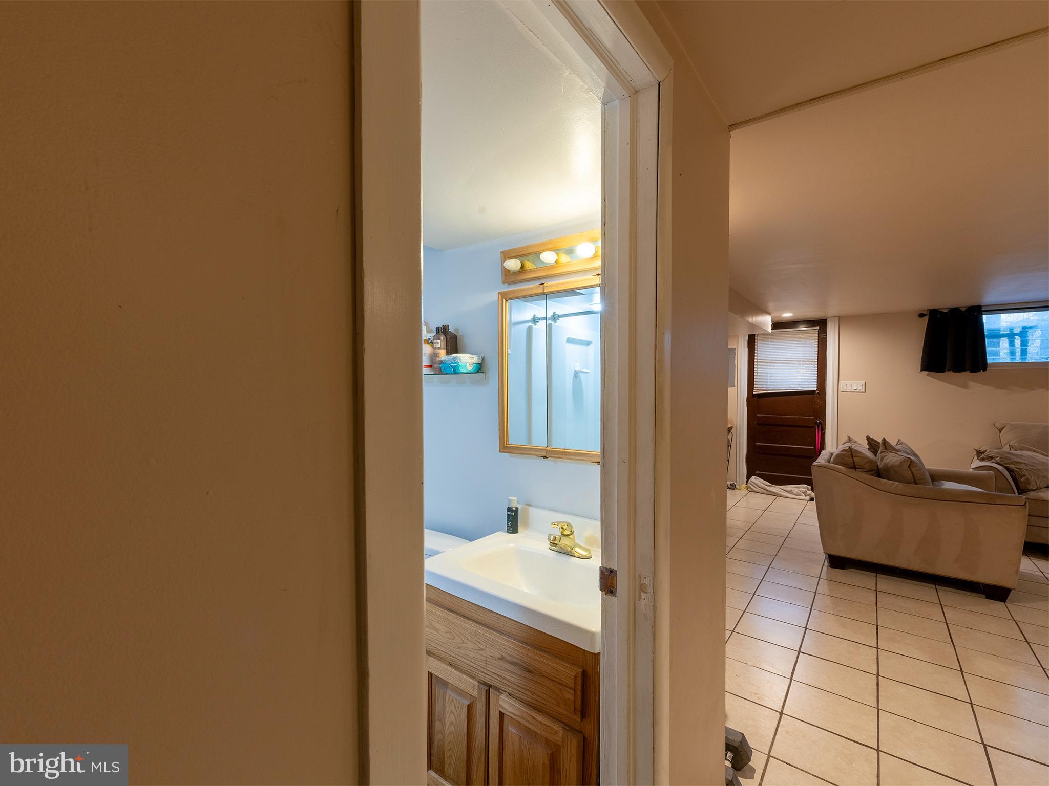 ROXBOROUGH - Residential