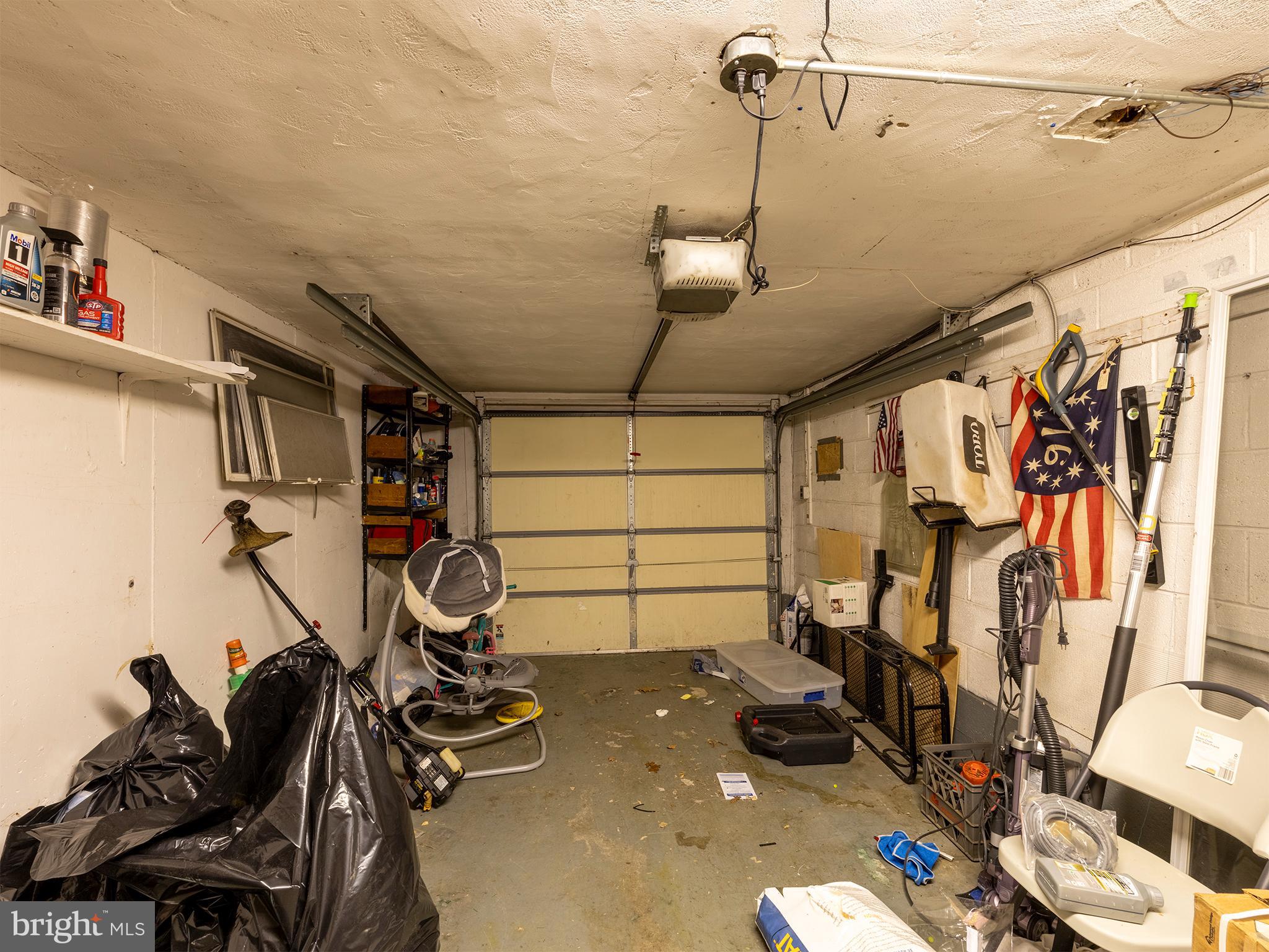 ROXBOROUGH - Residential