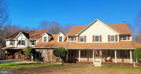 Homes For Sale - 750 Woodland Way<br/> Calvert County, OWINGS, MD 20736