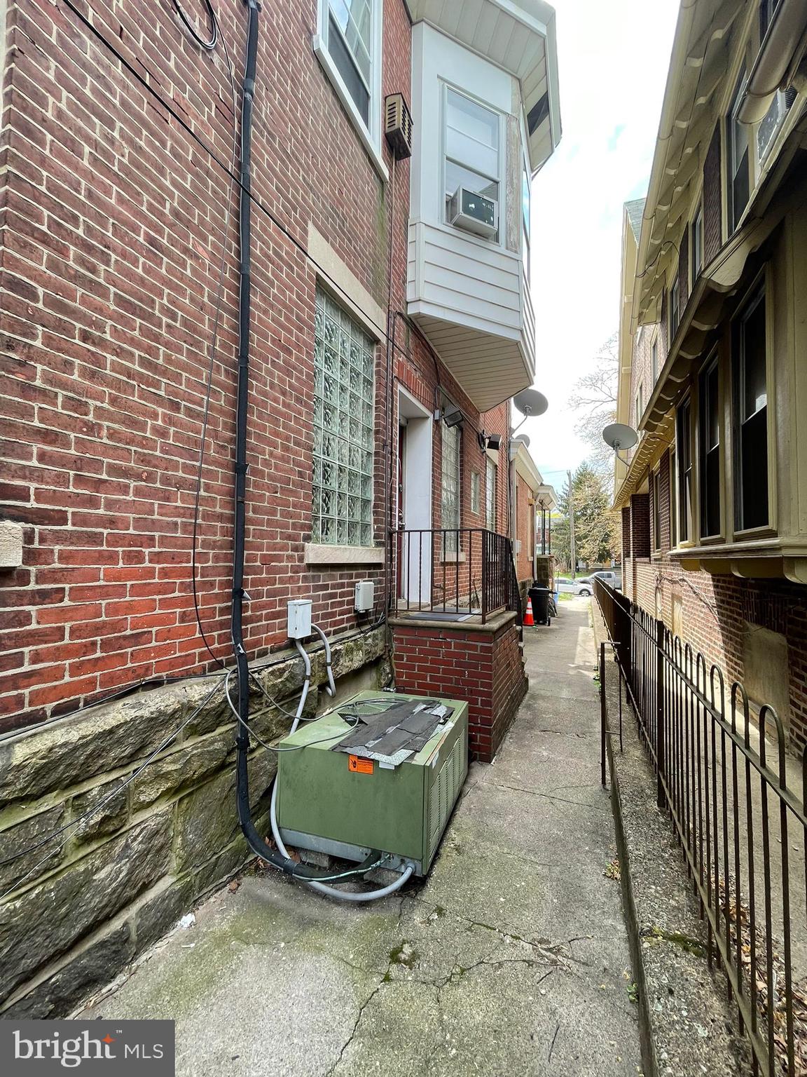 GERMANTOWN (EAST) - Residential