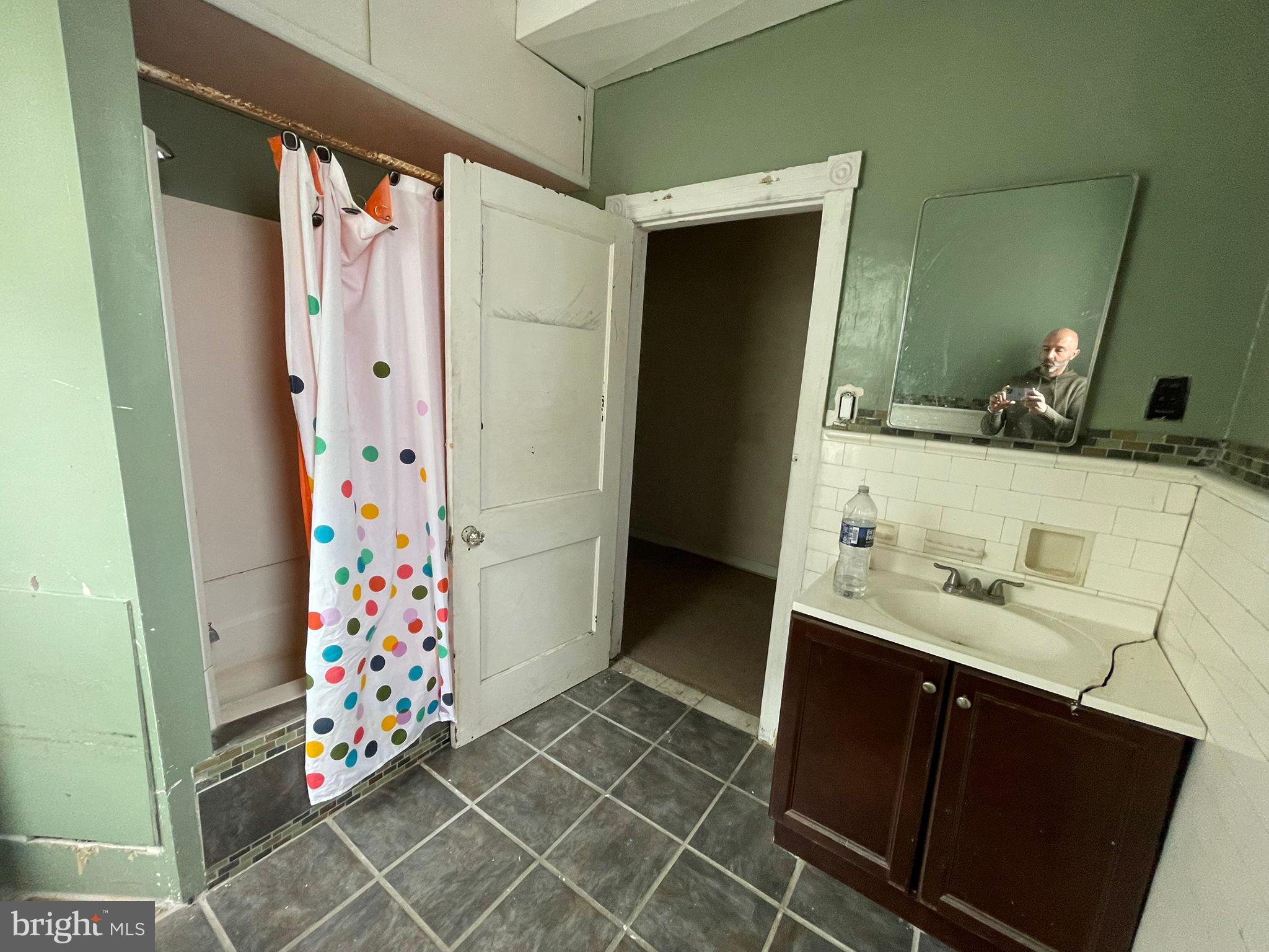 GERMANTOWN (EAST) - Residential