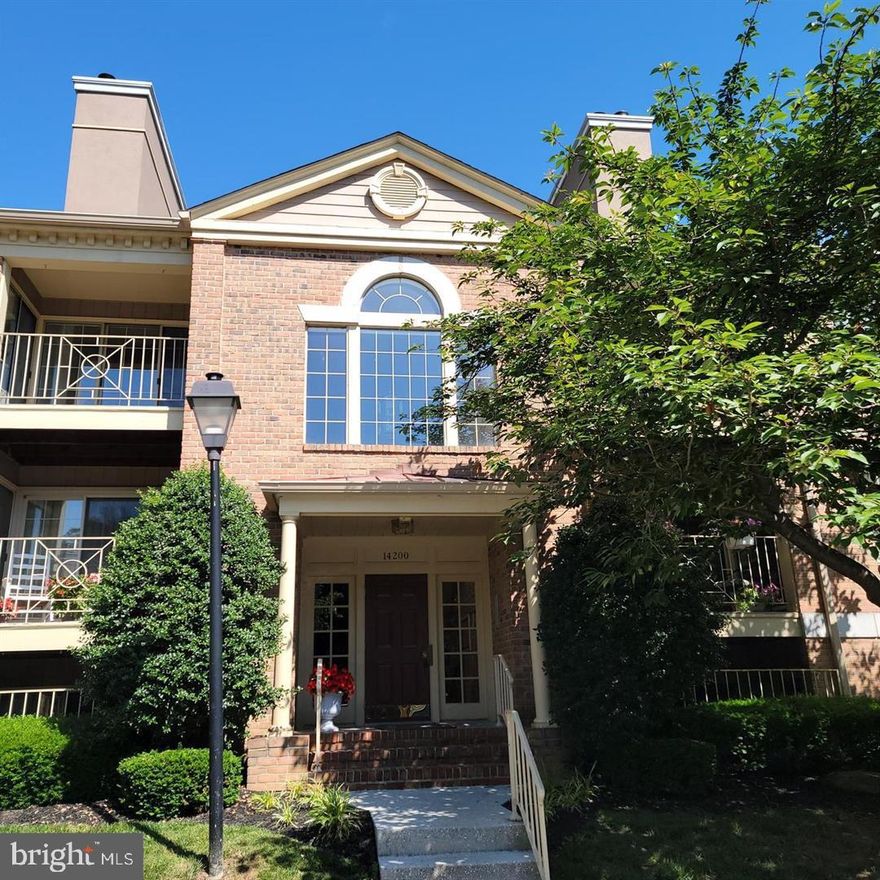 Rarely available open concept 2 bedroom 2 bath top floor end unit located in a security building in the highly sought after community of Loveton Farms . Featuring a spacious living room and dining room with cathedral ceilings, cozy fireplace and expansive sliders to balcony, eat-in kitchen with stainless appliances, skylight, sliders and separate laundry room complete with full size washer & dryer, storage closet off balcony. The primary bedroom features an extra window, walk-in closet and ensuite bathroom. Plenty of natural light throughout, new flooring in 2023, new HVAC and paint 2021, new refrigerator 2022. 
Conveniently located in proximity to major thoroughfares such as 83, 695 and the Pennsylvania state line, this property offers easy access to an array of shopping and dining options. More pictures to follow.