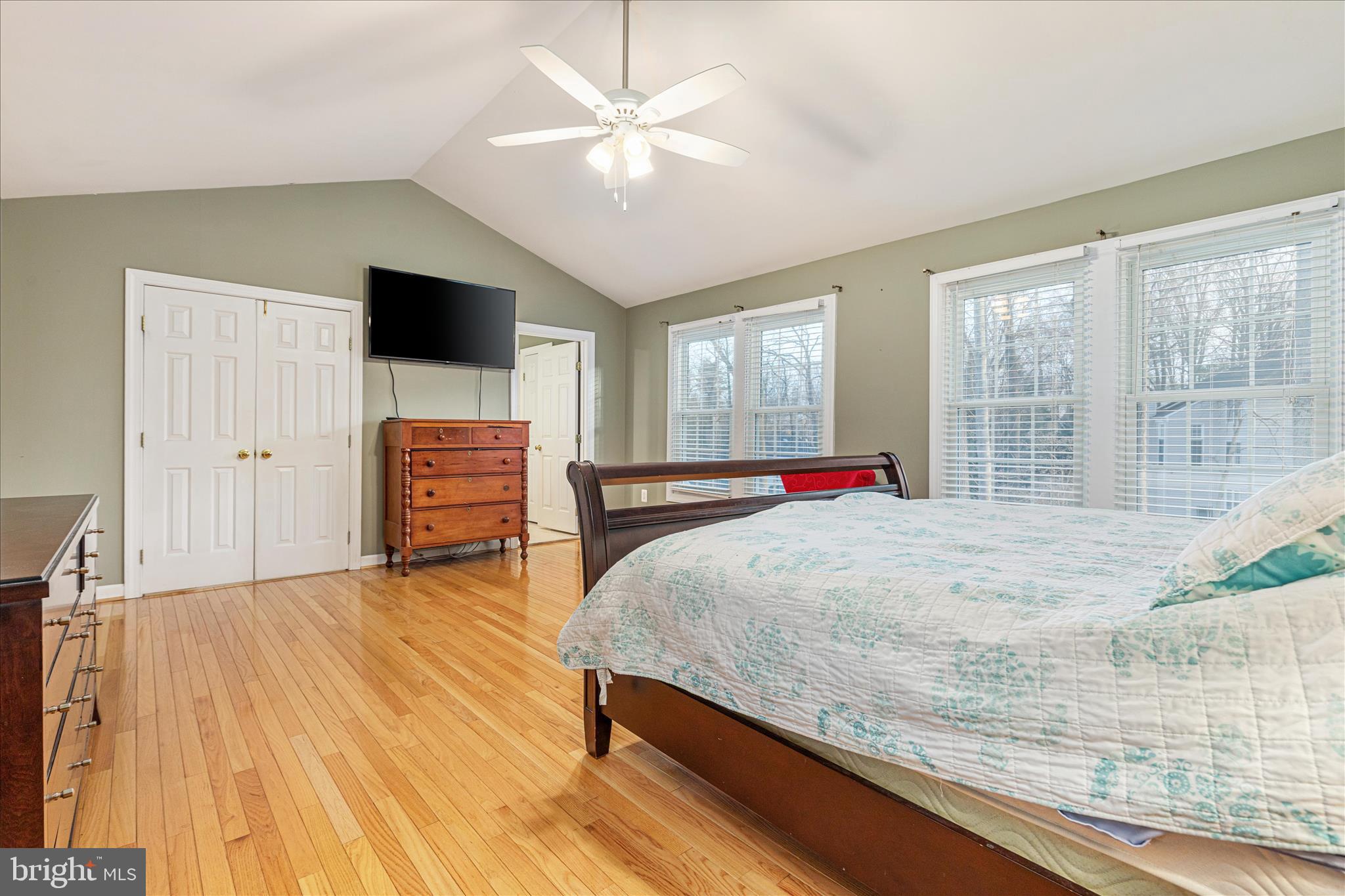 ROCKPOINTE - Residential