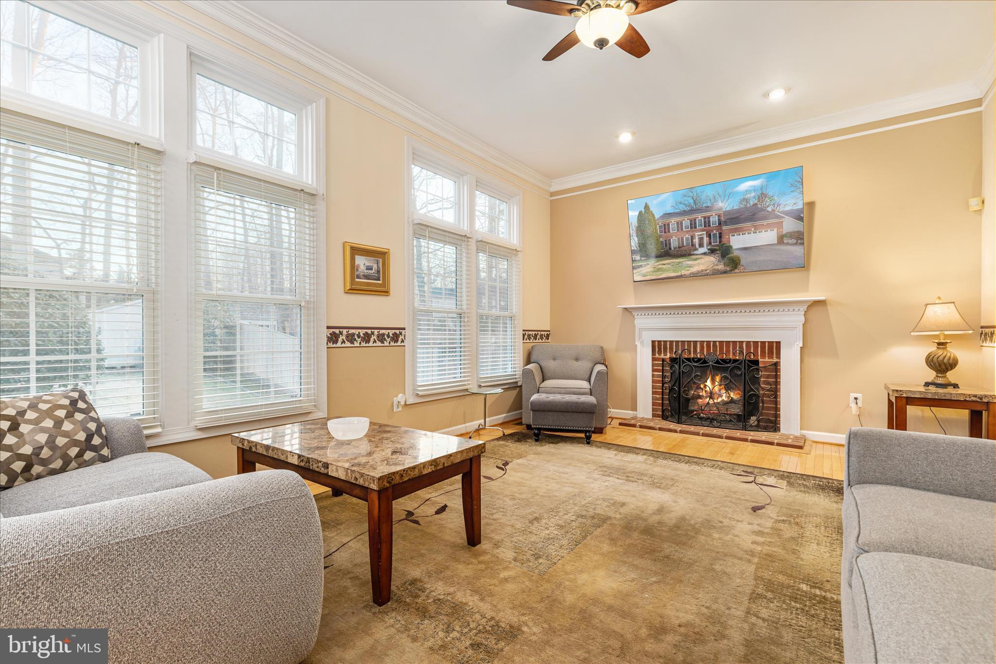 ROCKPOINTE - Residential