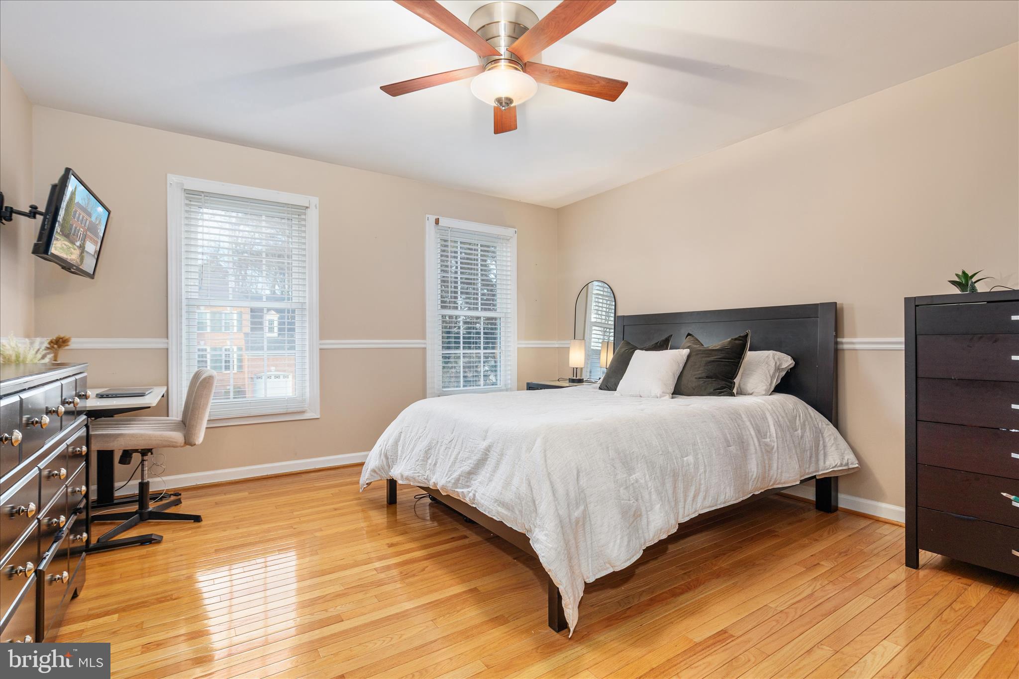 ROCKPOINTE - Residential