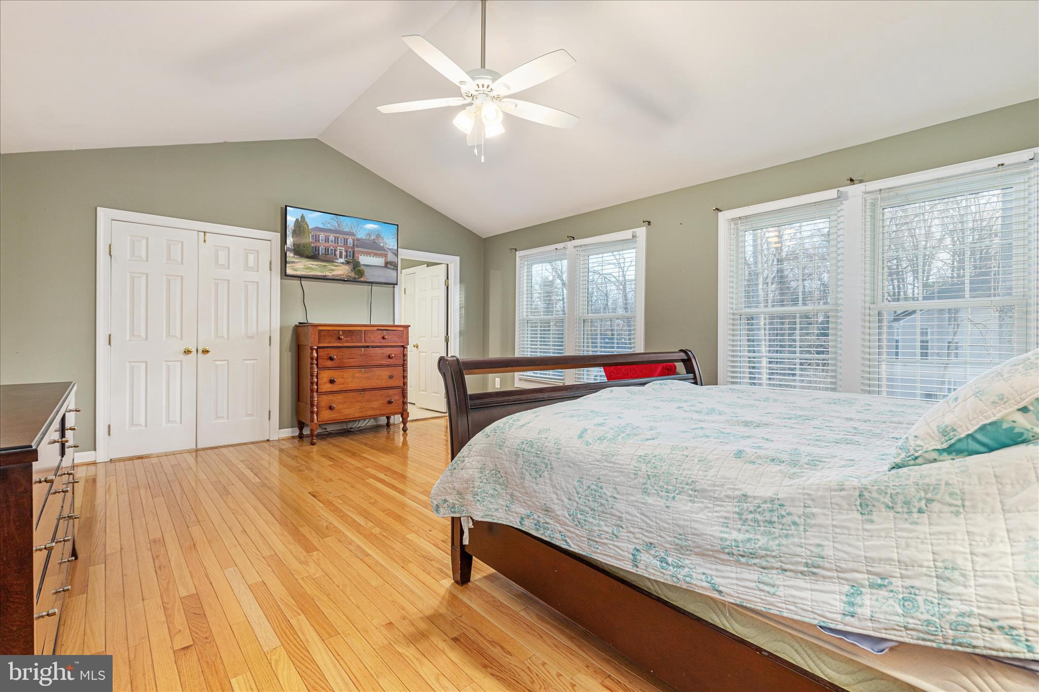 ROCKPOINTE - Residential