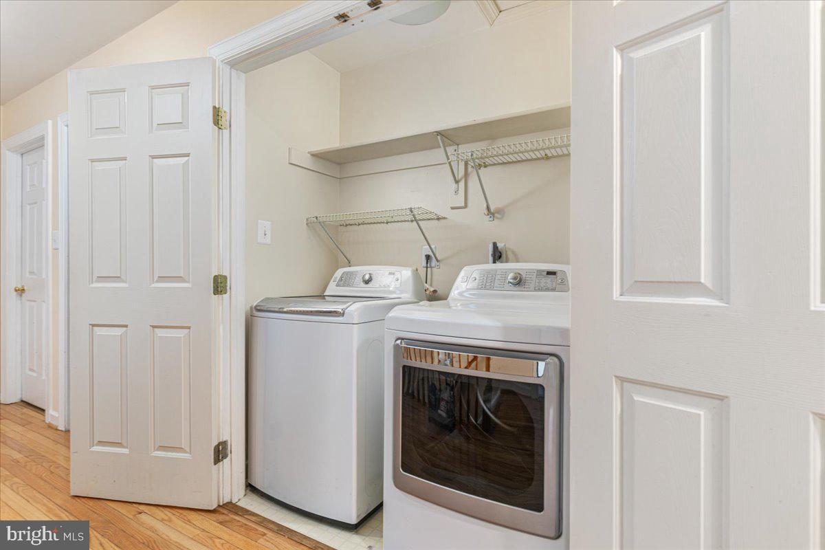 ROCKPOINTE - Residential