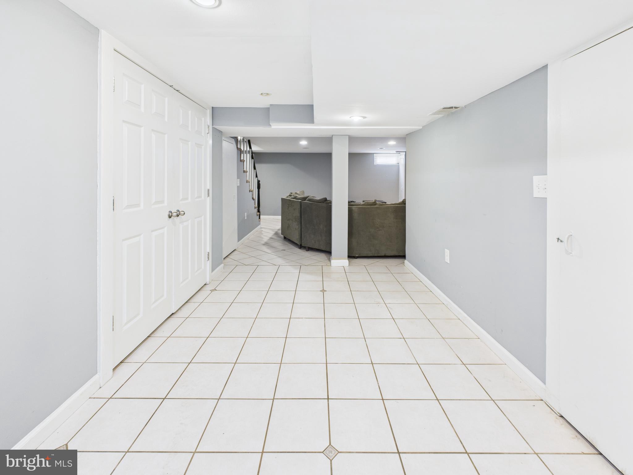 IDLEWOOD - Residential
