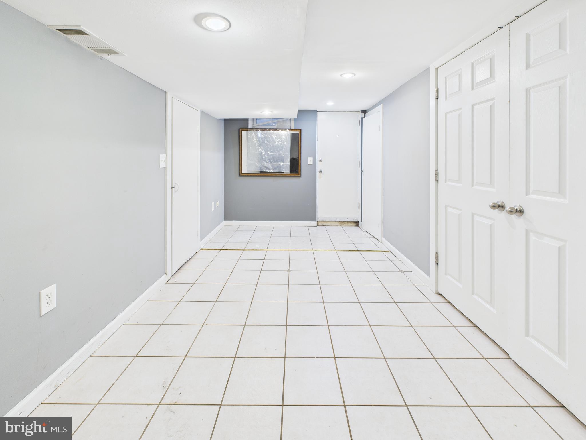 IDLEWOOD - Residential