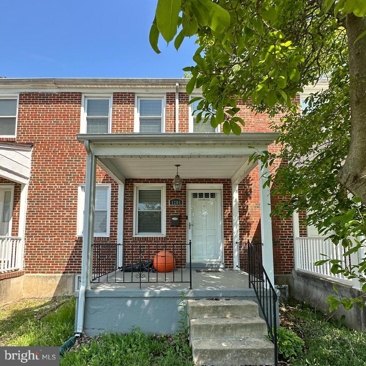 Idlewood townhome just minutes away from Towson with three bedrooms, 1 full bath and 1 half bath. The main level has spacious living area, separate dining, kitchen, and access to private parking in the back. 3 bedrooms and full bath on the second level. Basement provides lots of space, storage, laundry, and half bath. The neighborhood is conveniently located close to many schools like Mercy High School, Towson University, Johns Hopkins and Morgan State University.