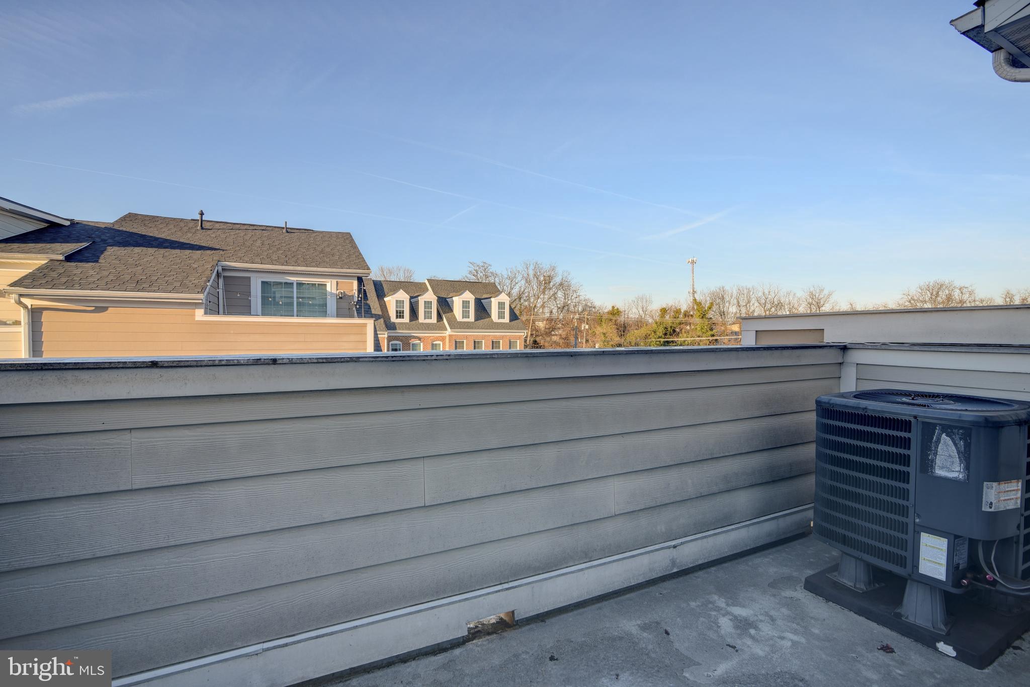 CRESCENT PLACE - Residential Lease