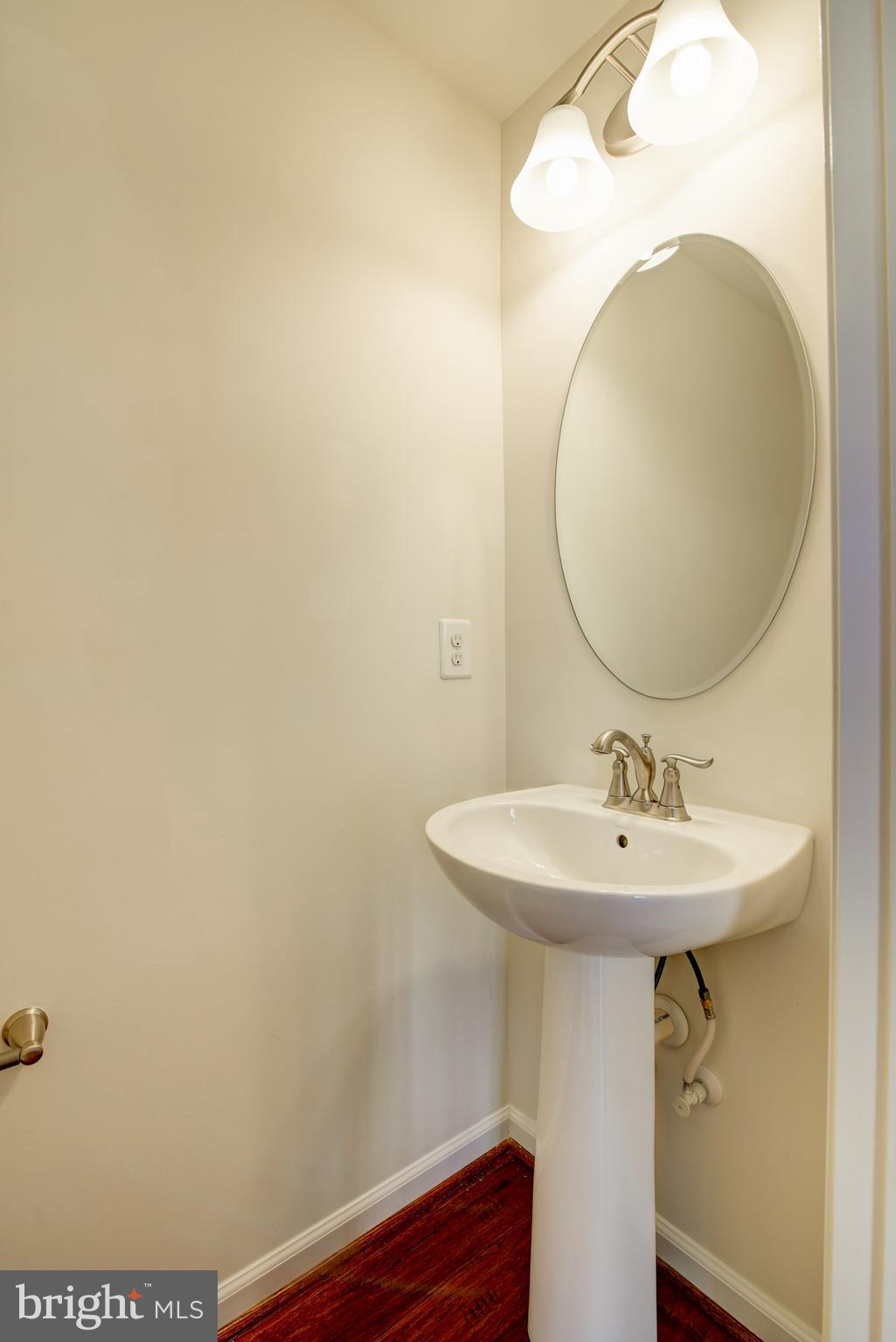 CRESCENT PLACE - Residential Lease