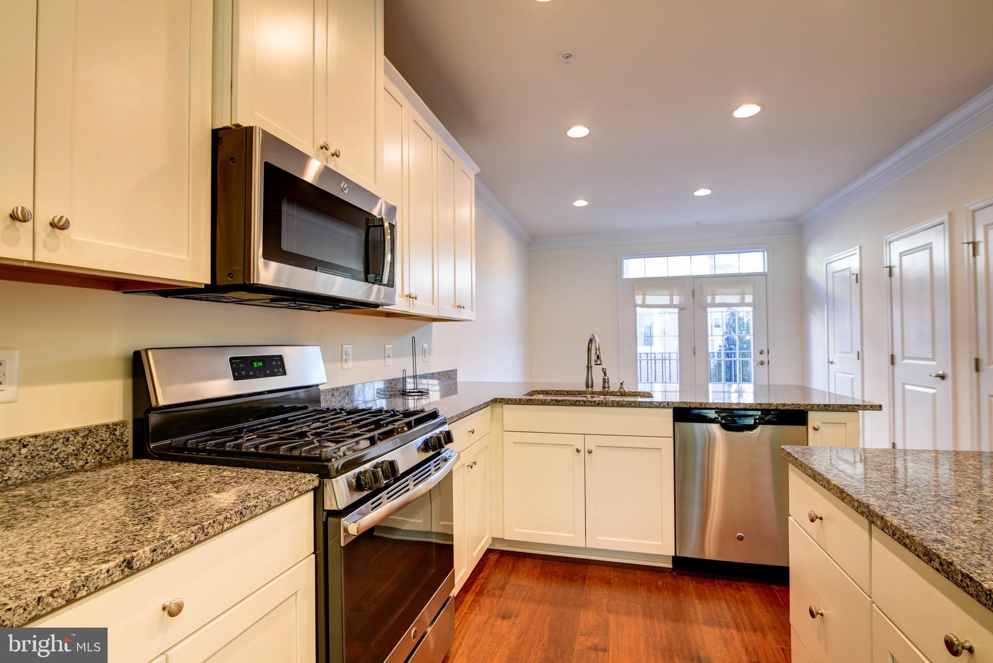 CRESCENT PLACE - Residential Lease