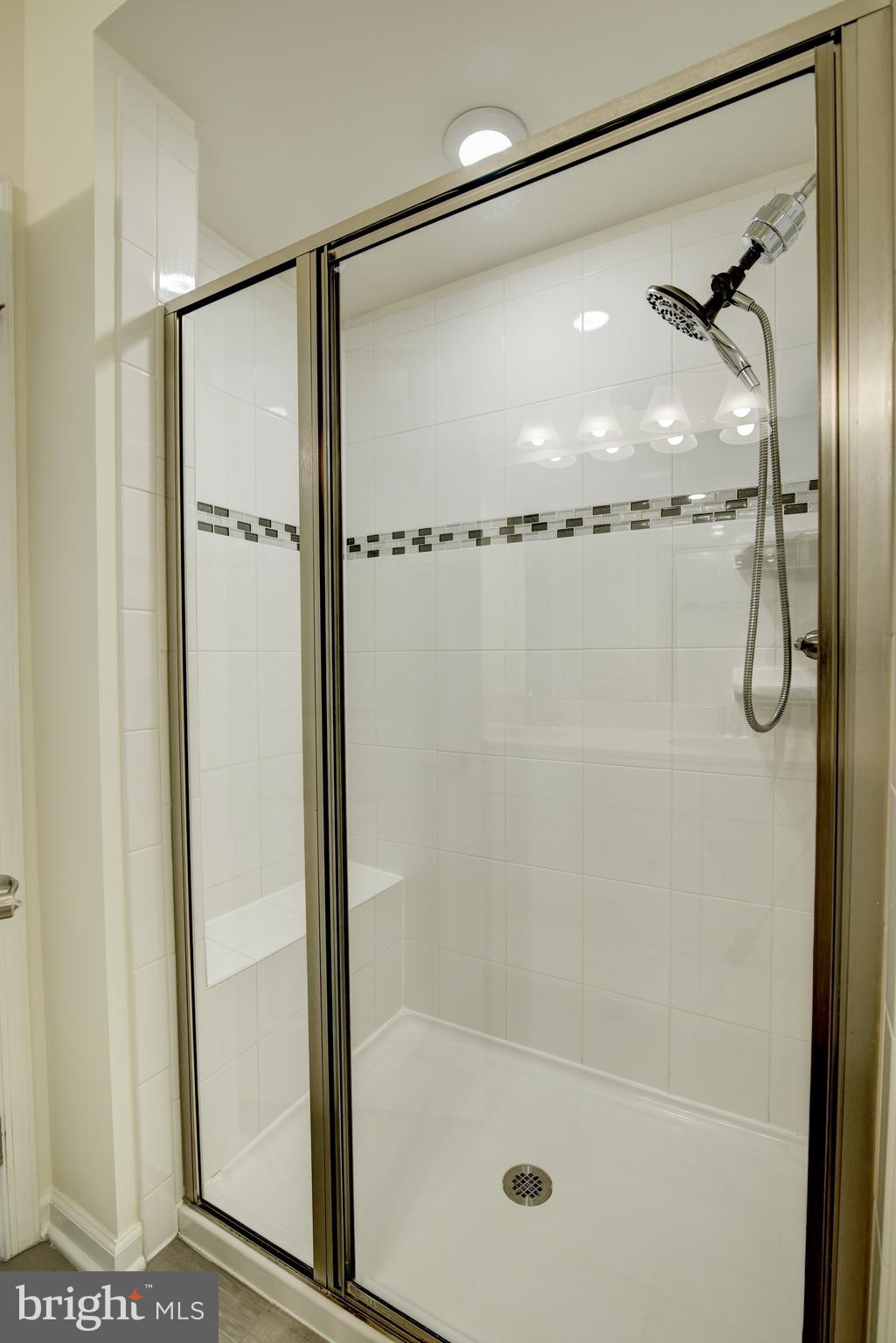 CRESCENT PLACE - Residential Lease