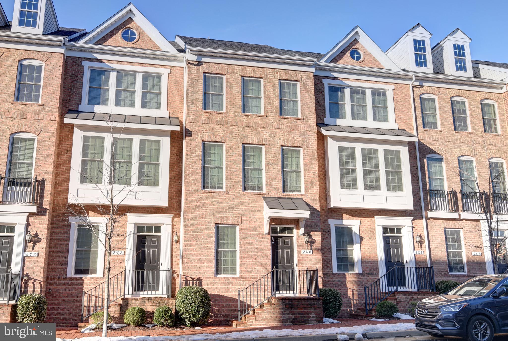 CRESCENT PLACE - Residential Lease