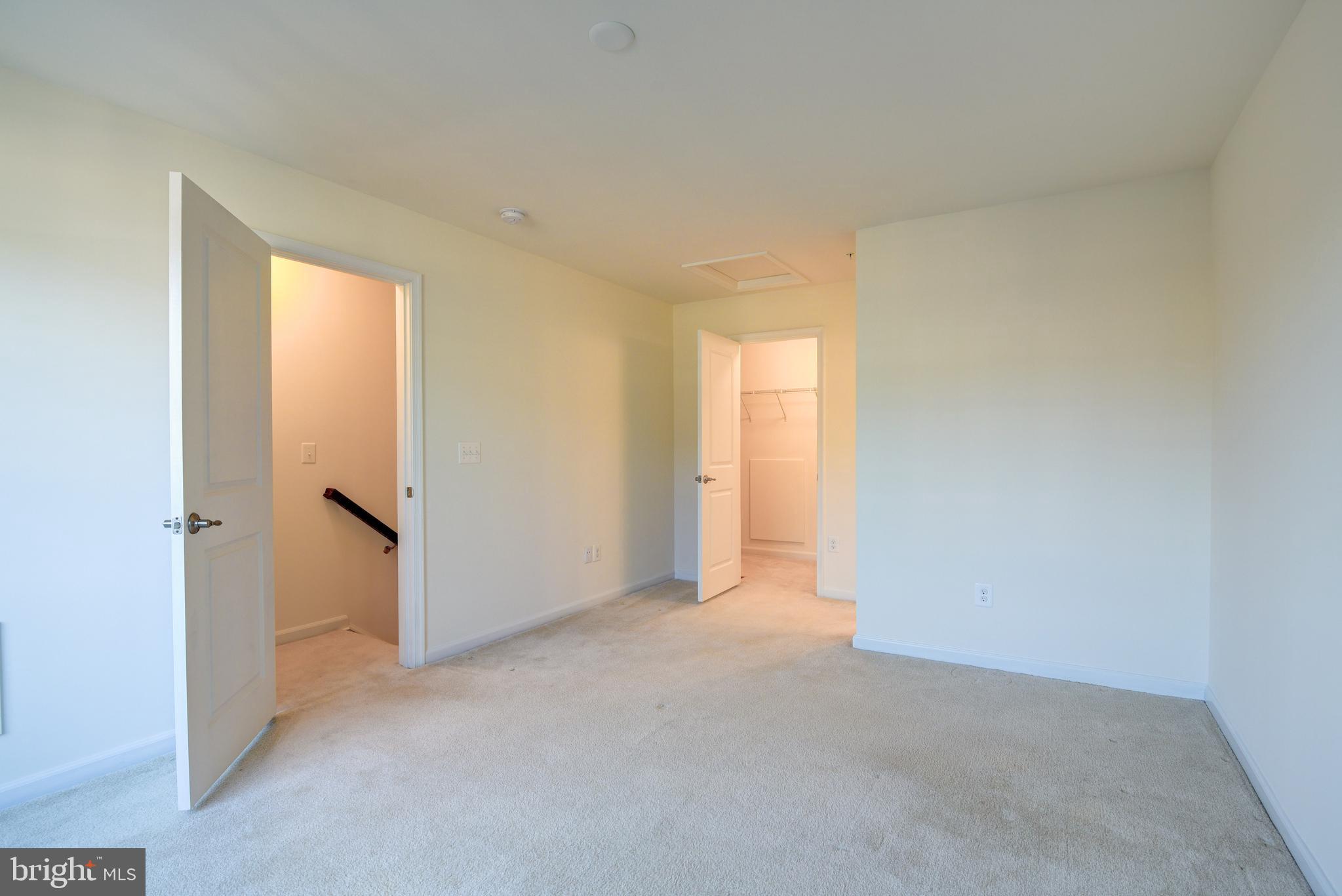 CRESCENT PLACE - Residential Lease