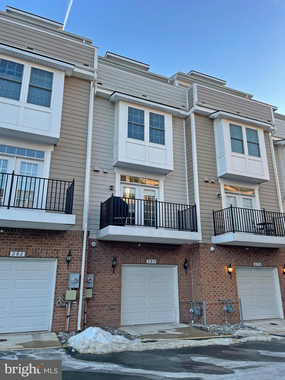 CRESCENT PLACE - Residential Lease