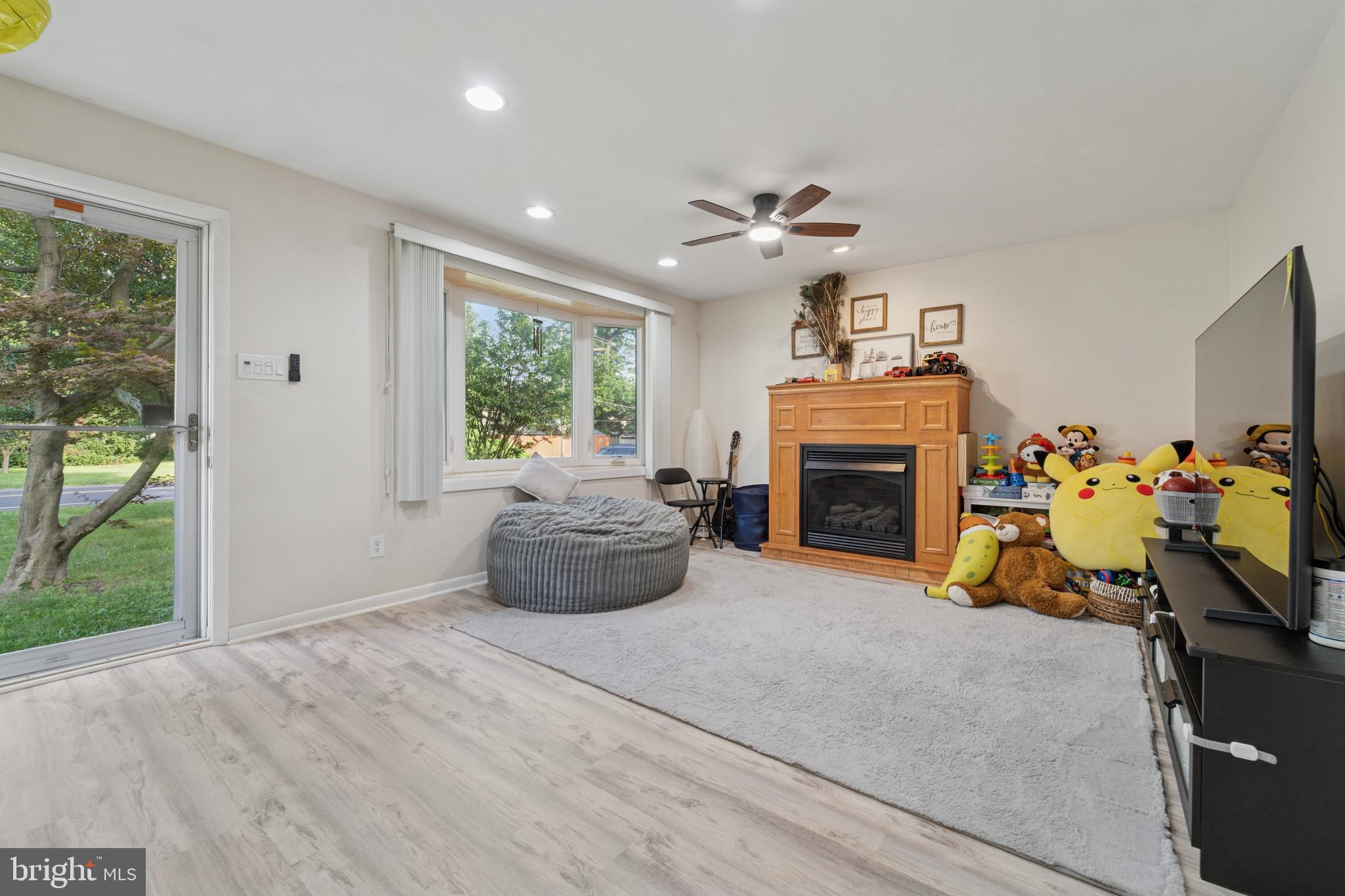 4030 BENSALEM BOULEVARD