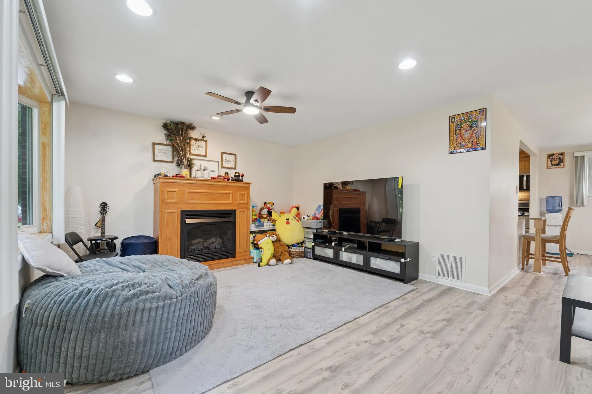 Bensalem, Pennsylvania 19020, United States, 3 Bedrooms Bedrooms, ,2 BathroomsBathrooms,Residential,Pending,159074