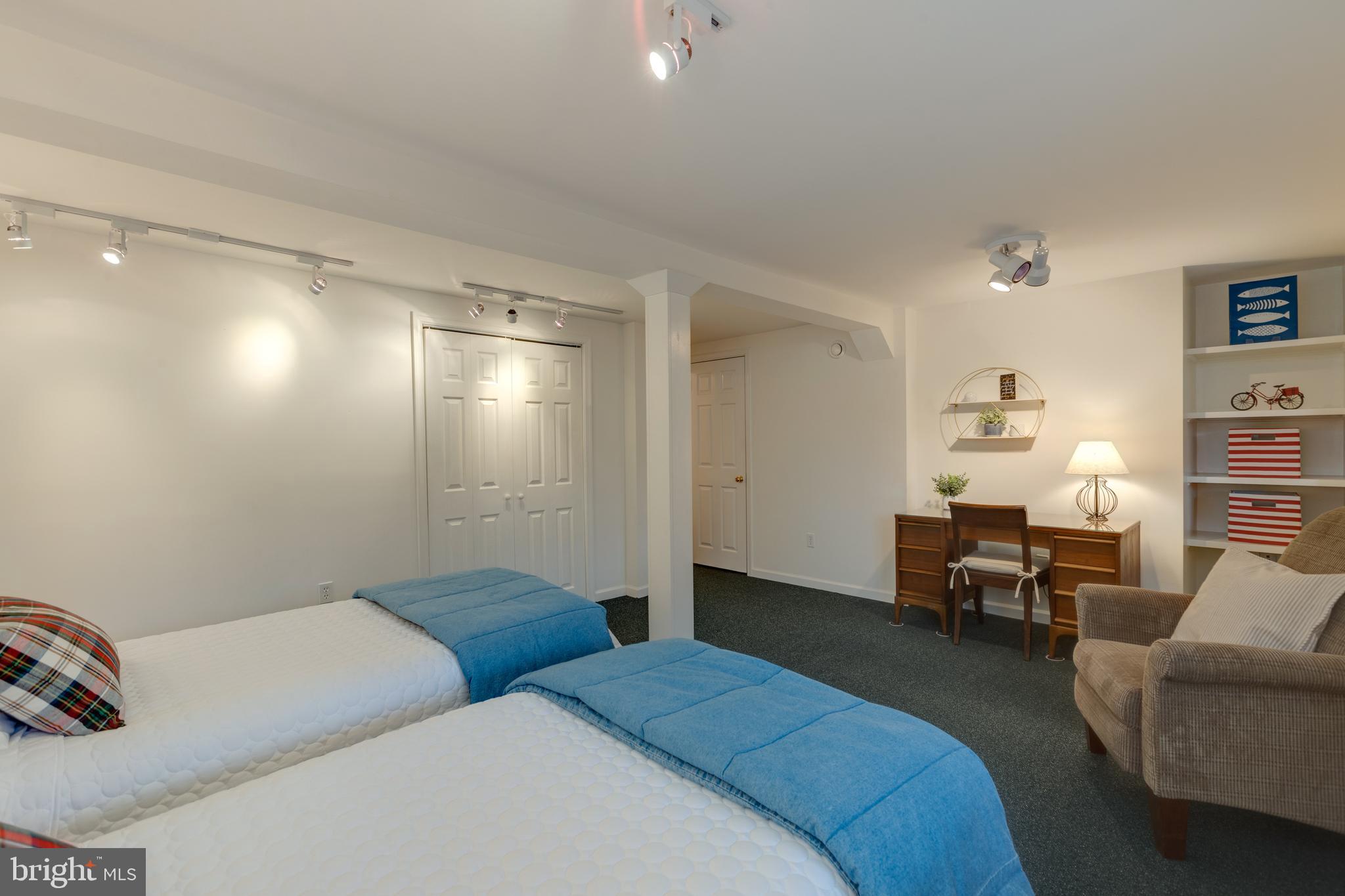 SPRING HILL - Residential Lease