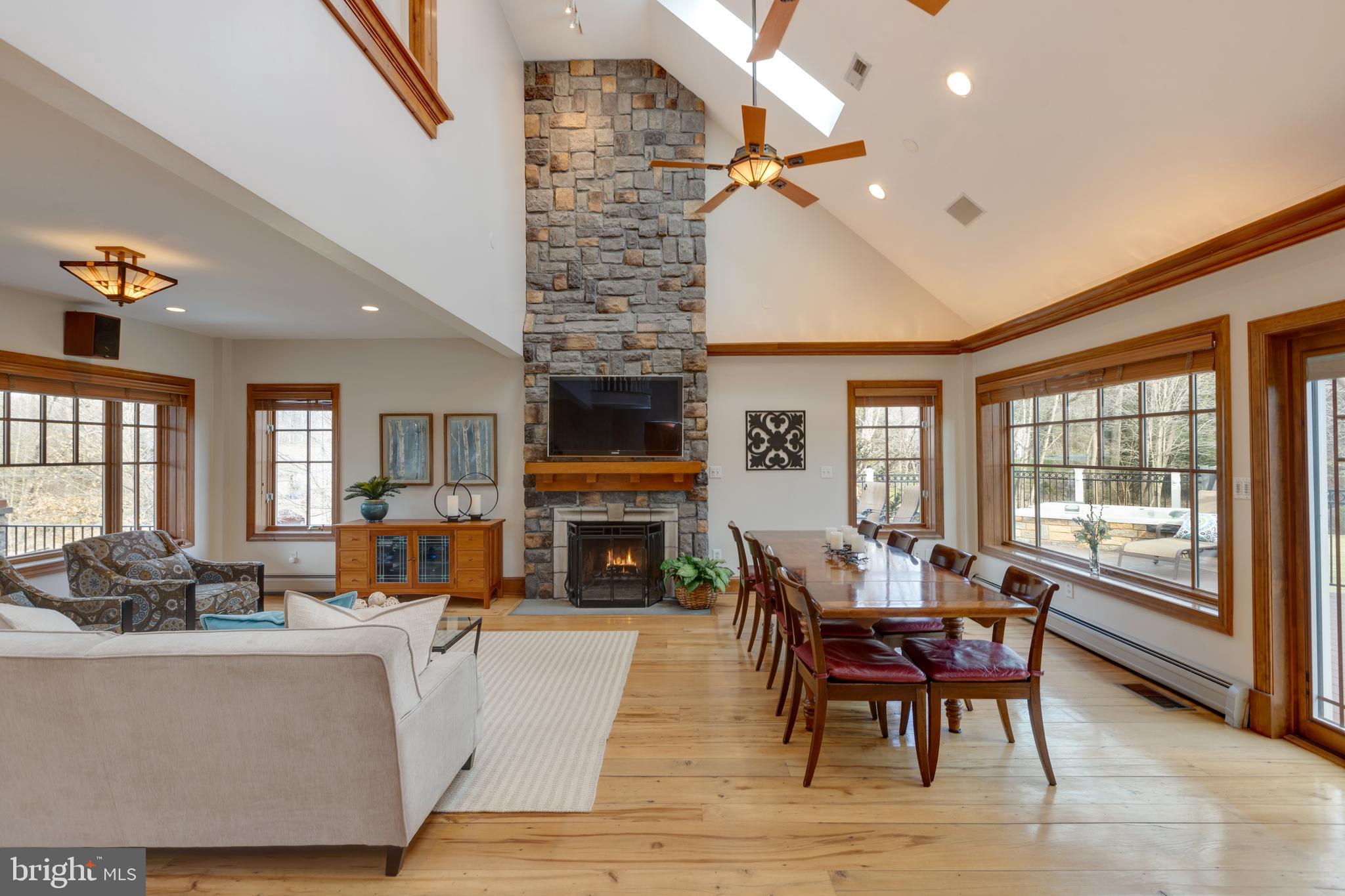 SPRING HILL - Residential Lease