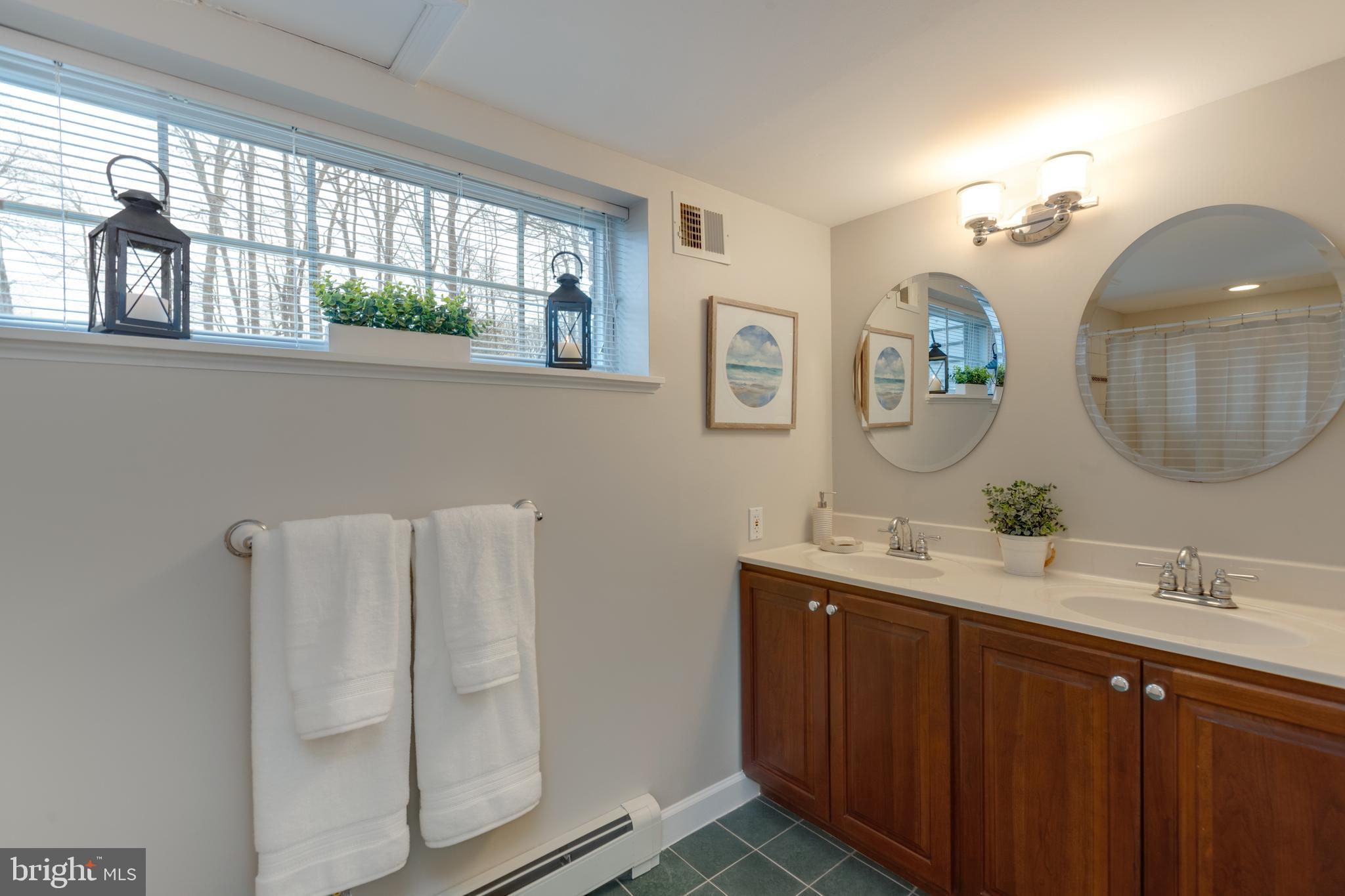 SPRING HILL - Residential Lease