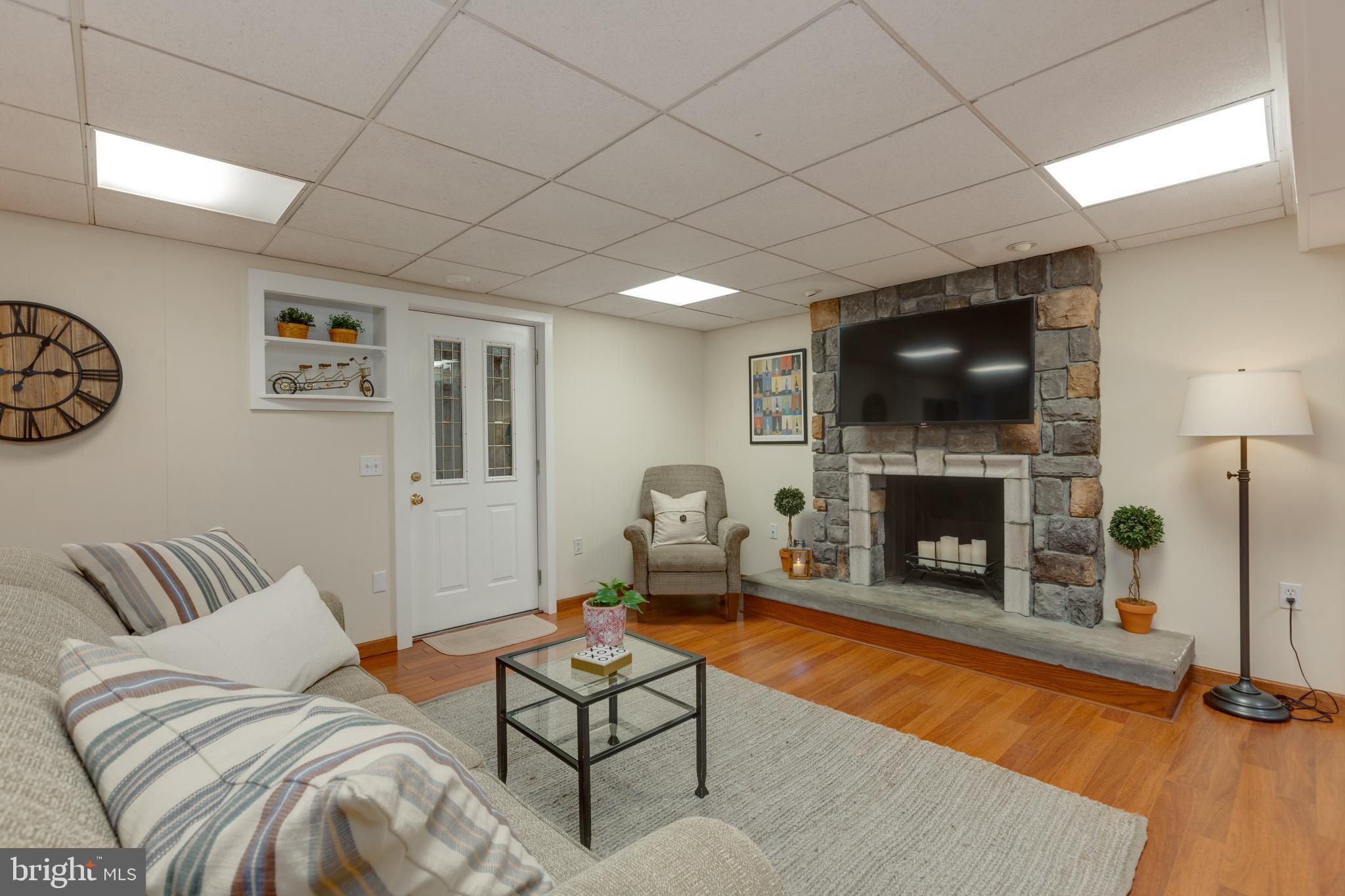 SPRING HILL - Residential Lease