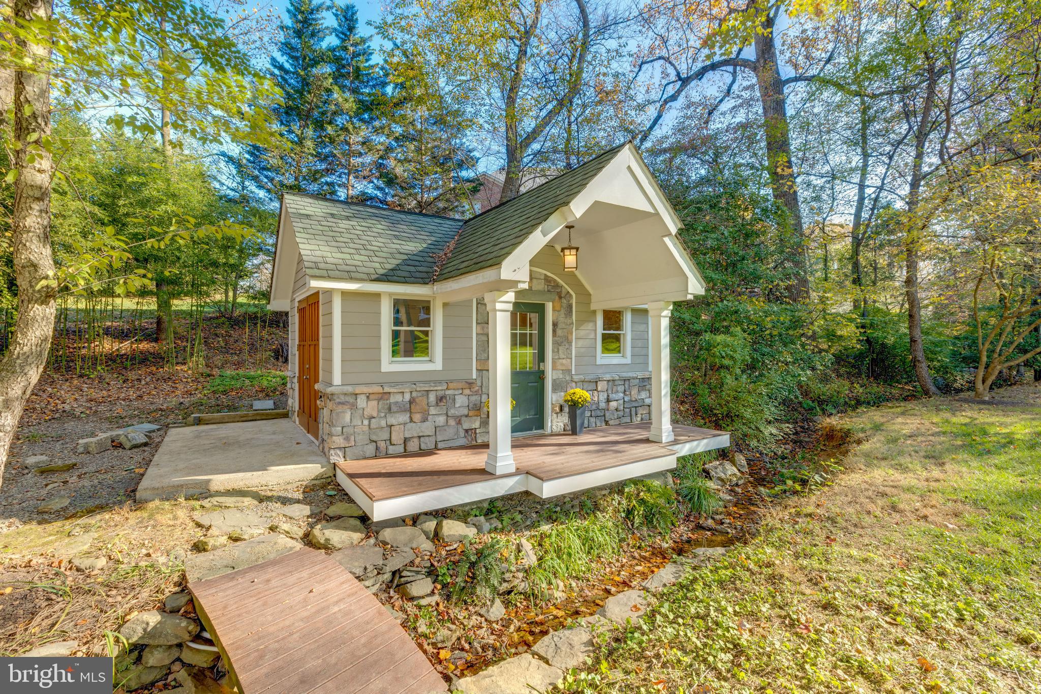 SPRING HILL - Residential Lease