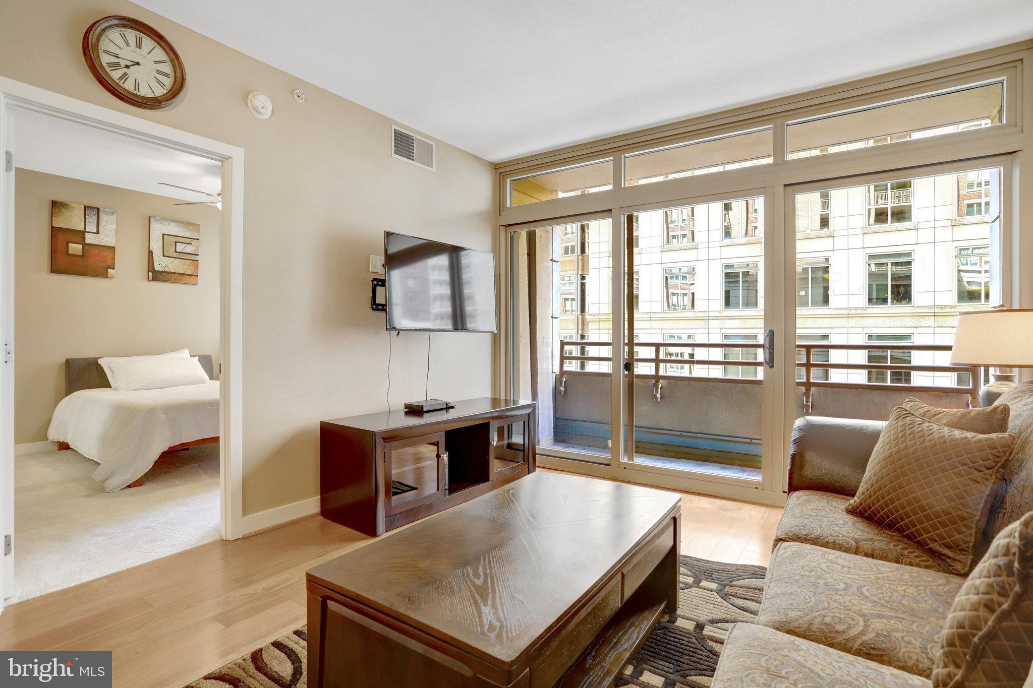 RESIDENCES AT LIBERTY CENTER - Residential